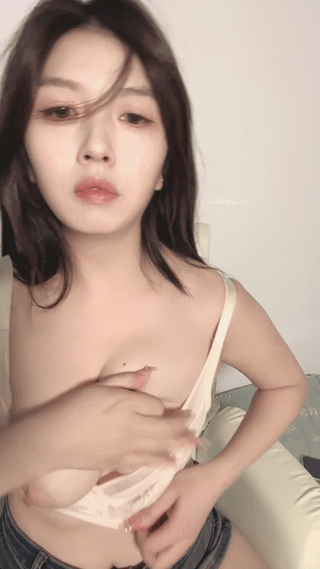 豆豆姐姐： 白月光女神 绝世容颜 全尺度私拍
