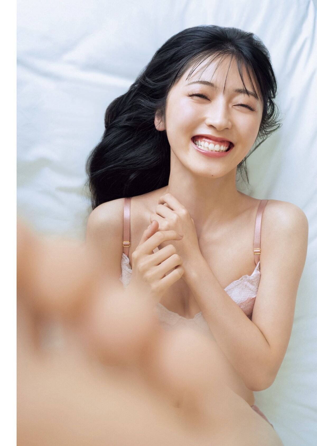 Airi Sato 佐藤綺星 - 1st写真集 天使の反射角度 Part01
