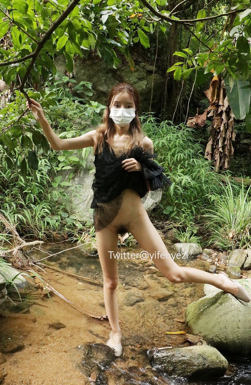 [OtherXXX] 一枫叶子： 人前露出极品露出合集