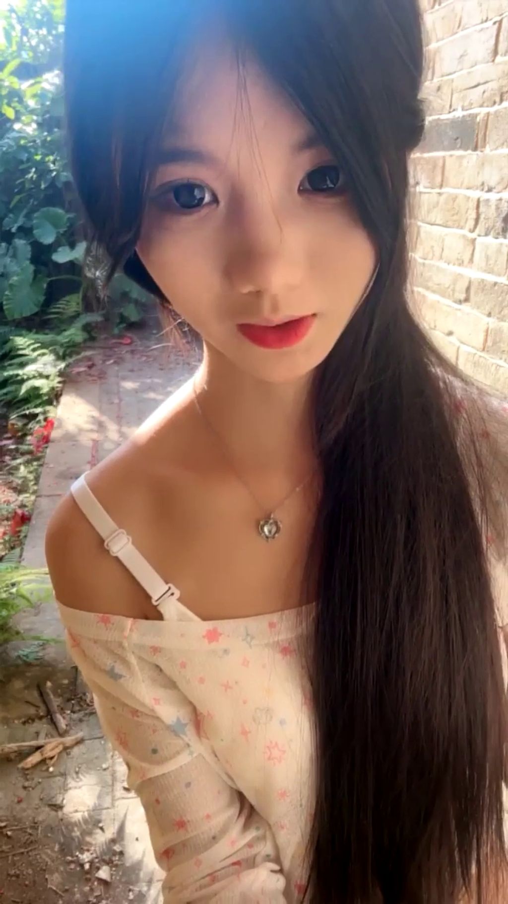 水嫩宝宝: 农村07年美少女 户外跳蛋 勾搭隔壁油腻大叔 13 水嫩宝宝: 农村07年美少女 户外跳蛋 勾搭隔壁油腻大叔