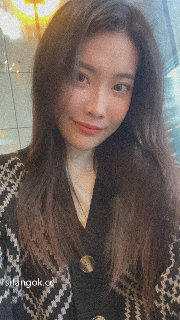 御姐型海歸留學生露臉性愛自拍,開放熱情各種花樣,出國後變成阿黑顏母狗,這么騷是有說法的 4 御姐型海歸留學生露臉性愛自拍,開放熱情各種花樣,出國後變成阿黑顏母狗,這么騷是有說法的