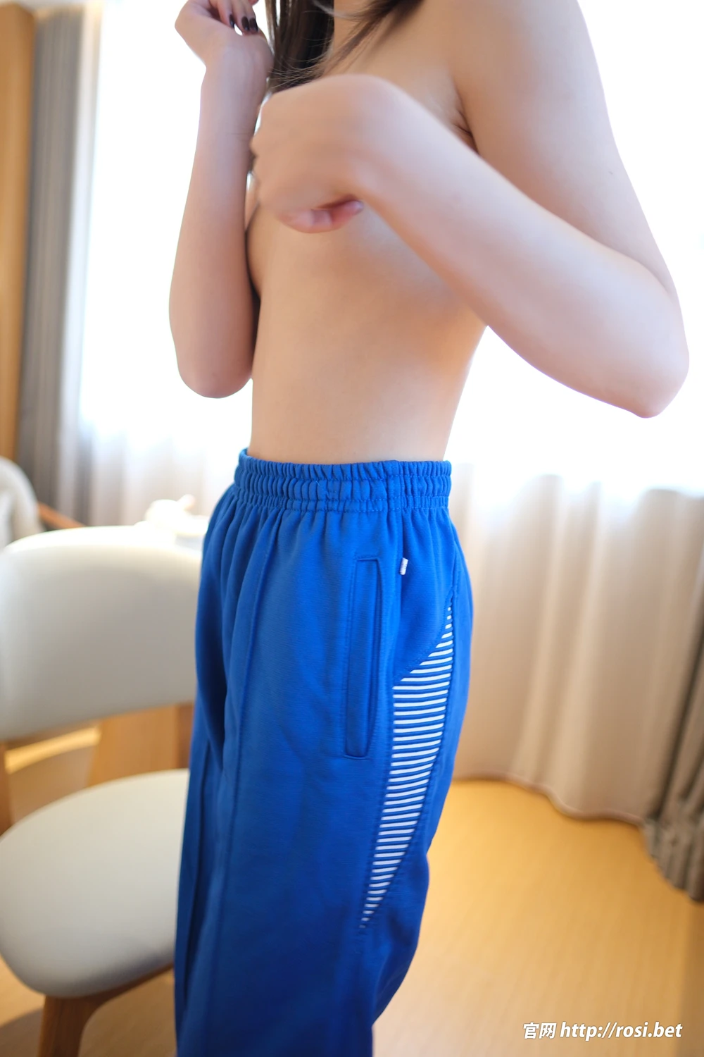 ROSI写真 2025.11.18 No.5097 7 ROSI写真 2025.11.18 No.5097