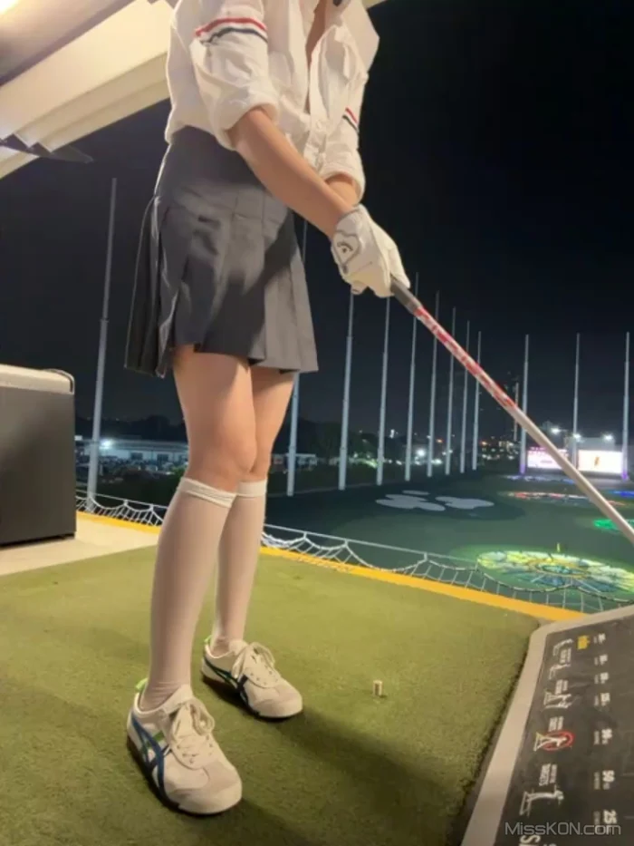 Lucky-cat88： 露出小美女 挑战公共场合露出 高尔夫球场 网吧 出租车 #04
