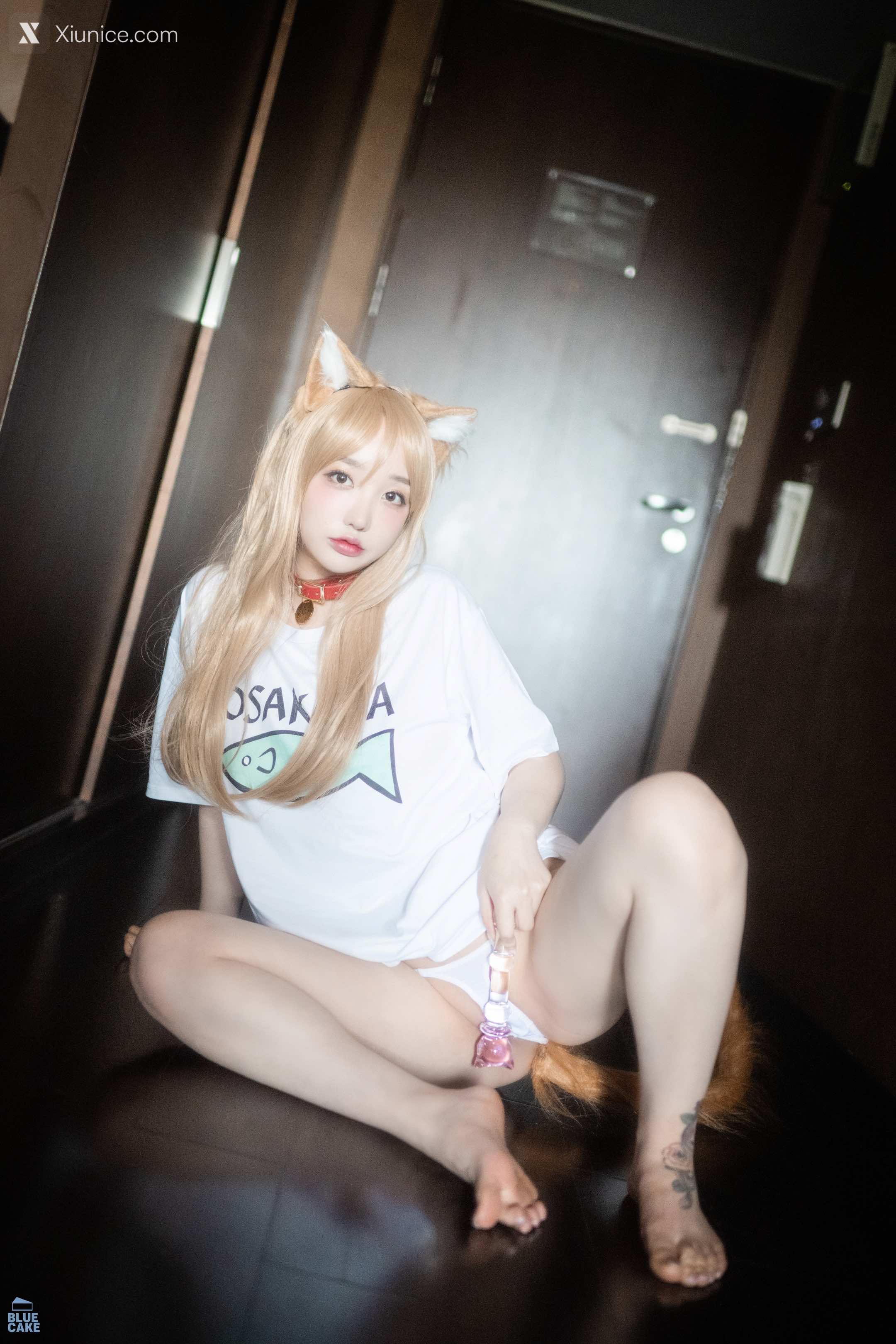 BLUECAKE Son Ye-Eun (손예은) – Puss Puss (+RED Ver + COSPLAY) 4K