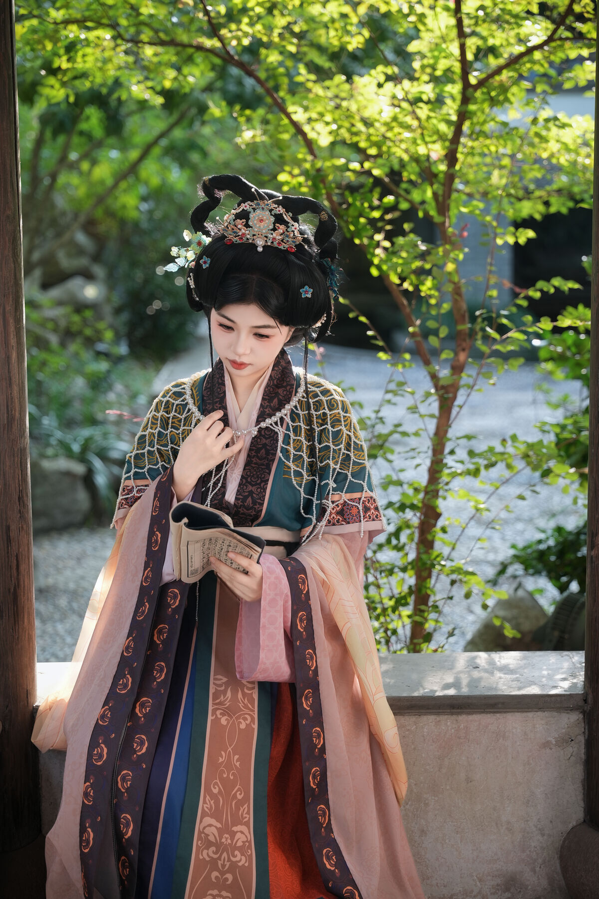 YiTuYu艺图语 Vol.10443 Qi Fu Fan Li De Mi Li