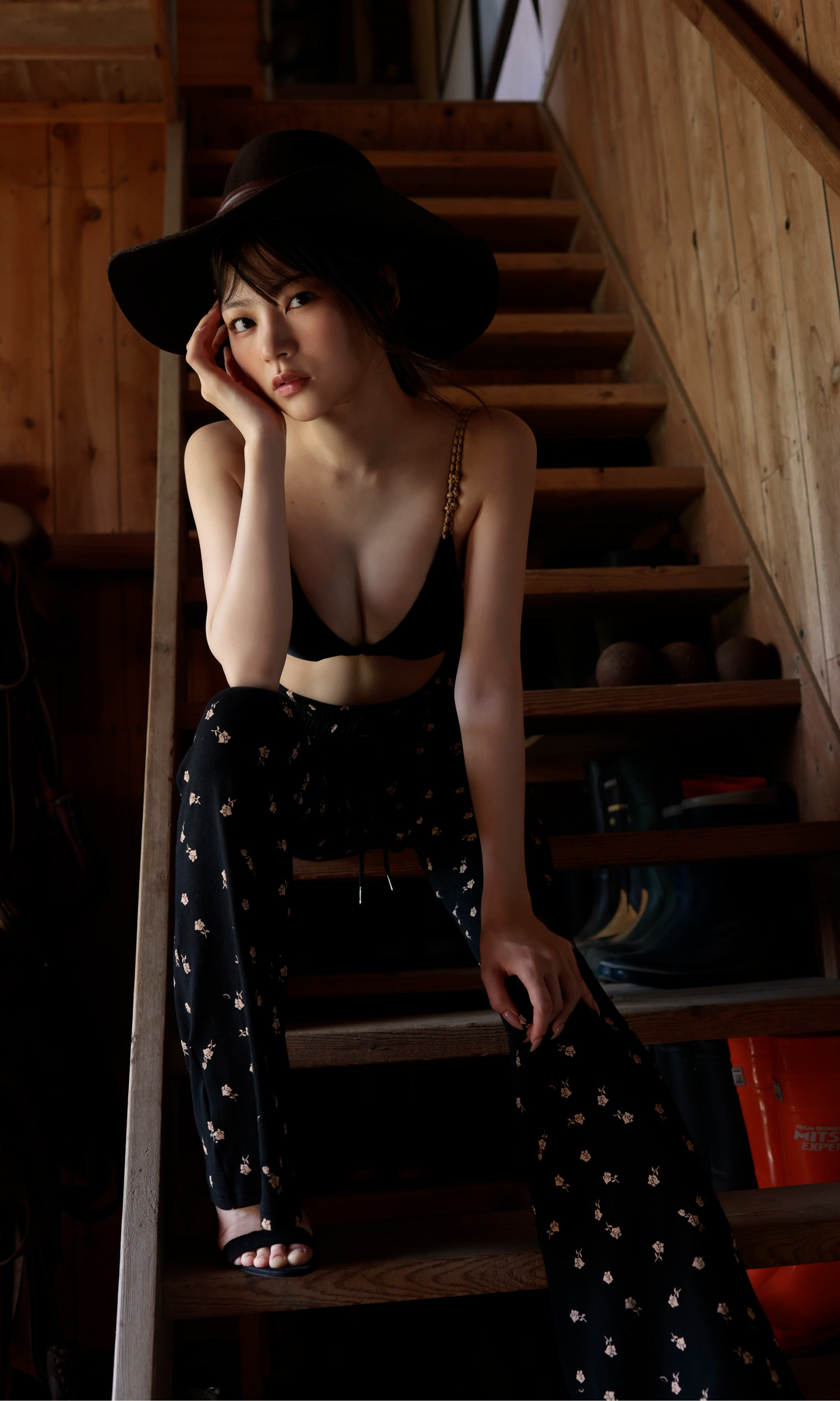 [Photobook] 2025.10.06【デジタル限定】宇咲写真集「荒野に咲く」