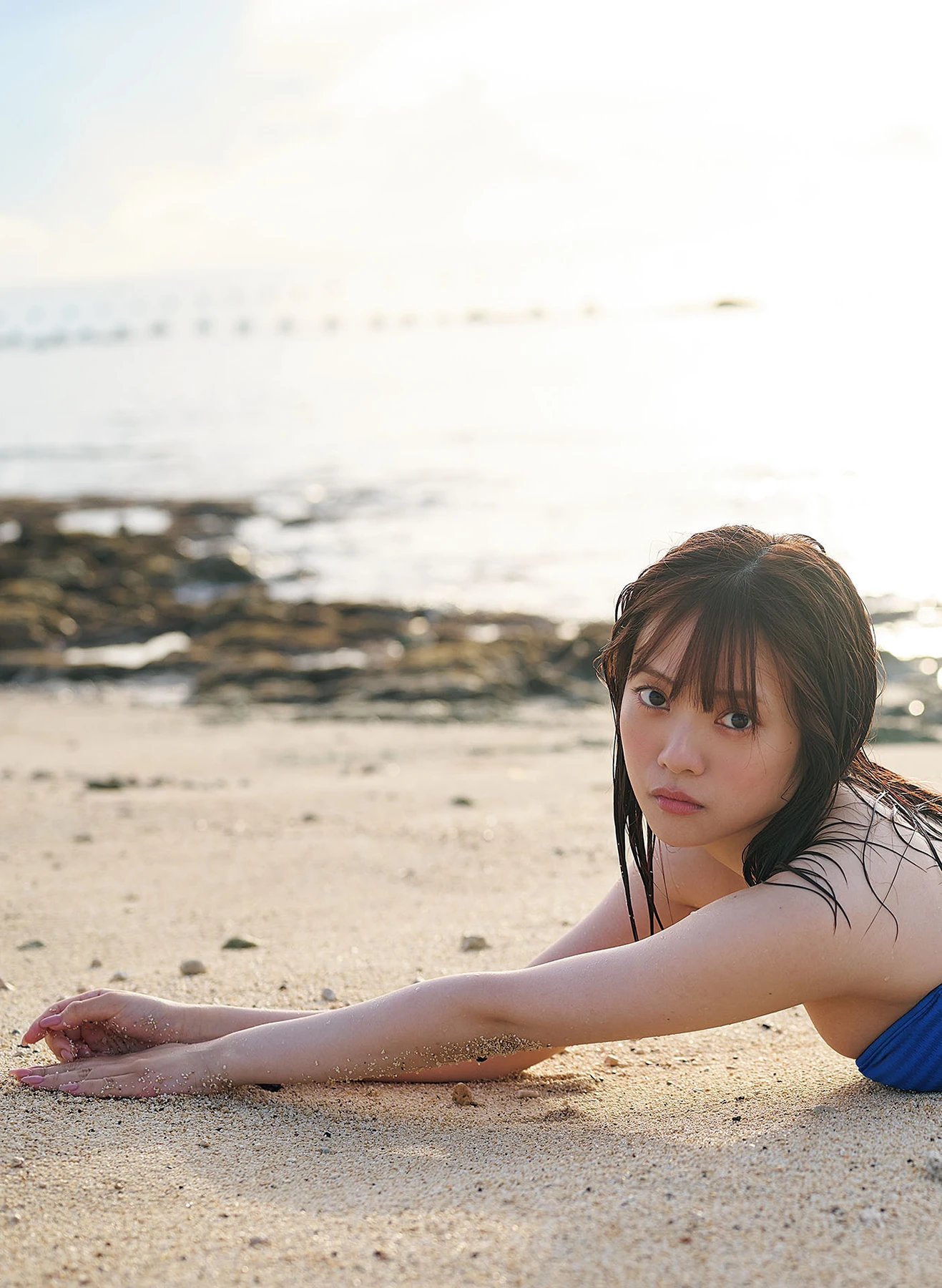 Miyata Manamo 宮田愛萌, 1st写真集 「Lilas」 特別アザーカット付き版