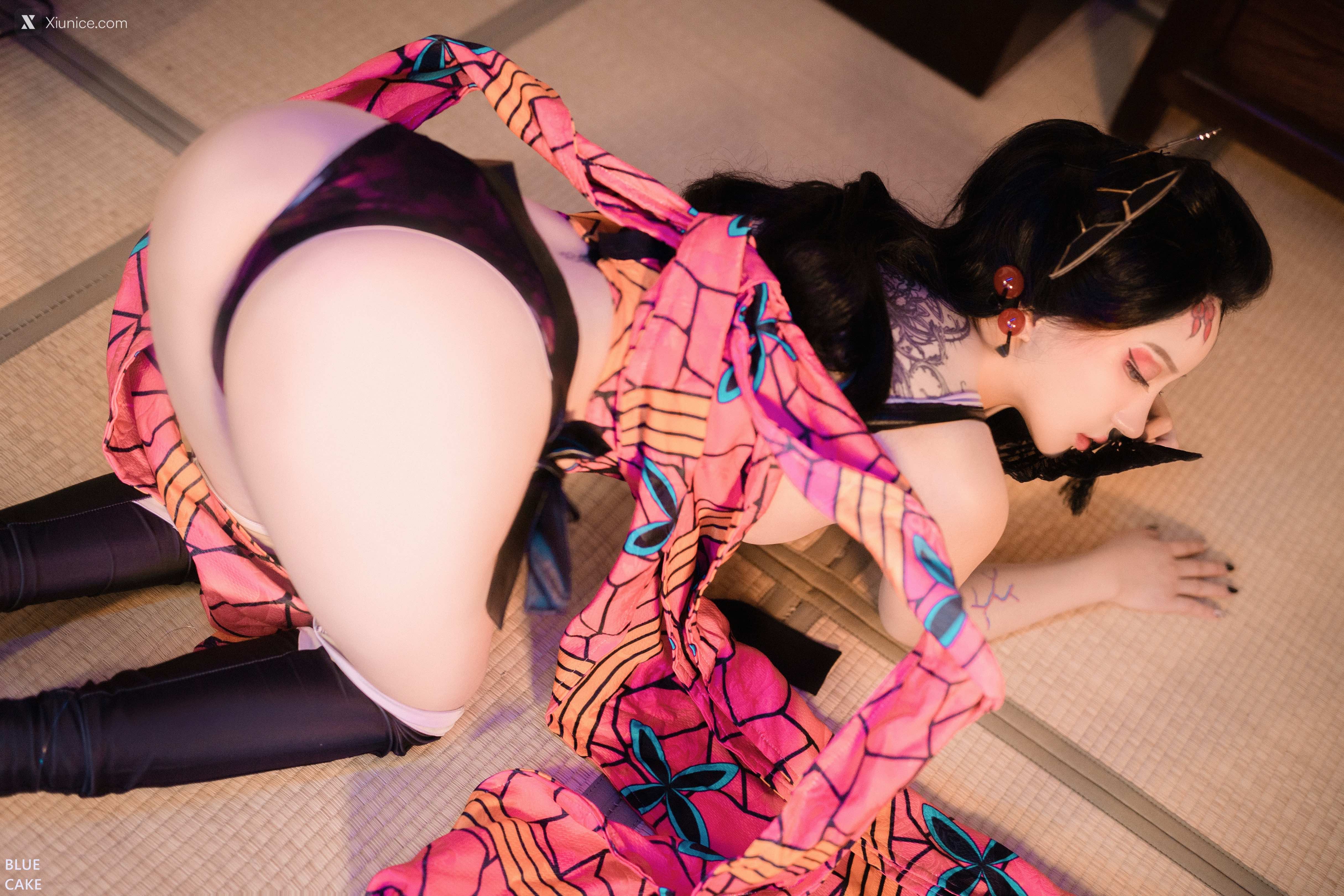 BLUECAKE Son Ye-Eun (손예은) – RED ONI 4K