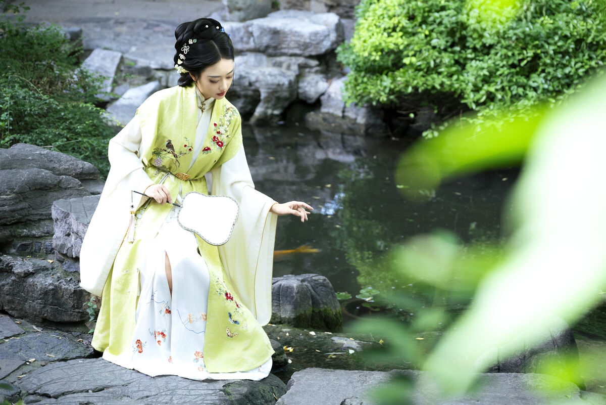 YiTuYu艺图语 Vol.10448 Yi Ming