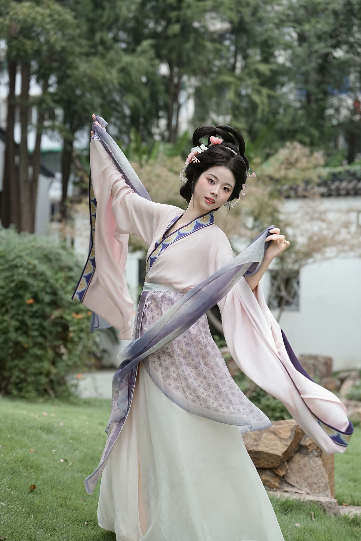 YiTuYu艺图语 Vol.10526 Qi Qi