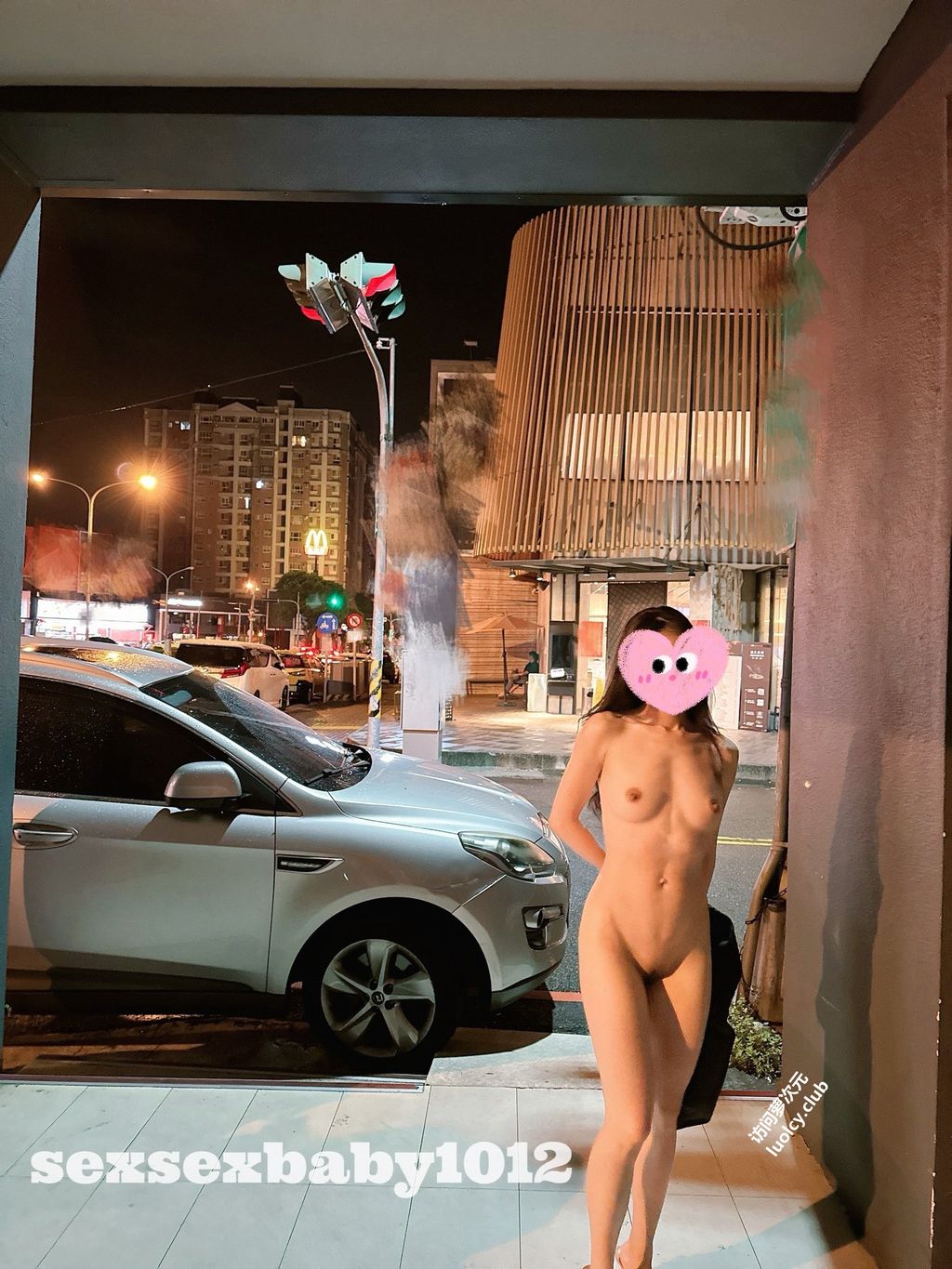 [OtherXXX] 薇安安： 极品福利姬 人前露出福利订阅