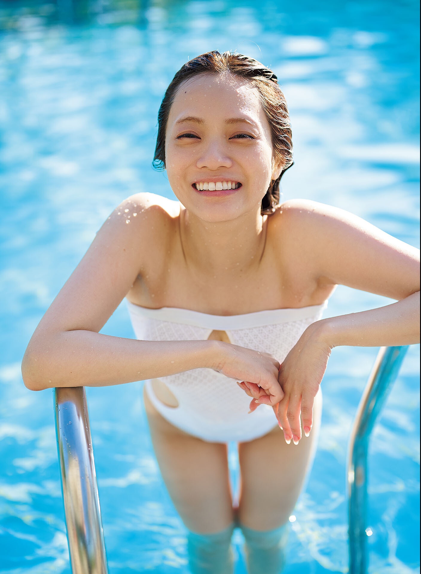 [Photobook] 宮田愛萌 Lilas【DMM限定アザーカット付き版】