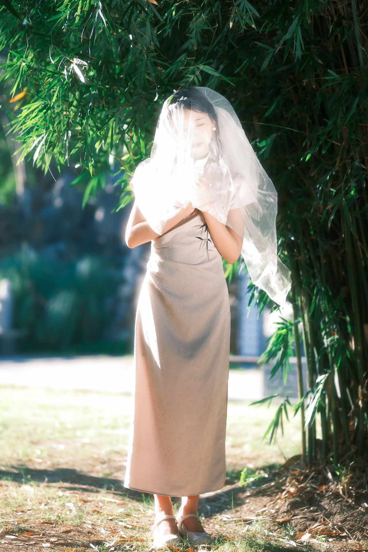 YiTuYu艺图语 Vol.10336 Fei Teng De Mi Zhou