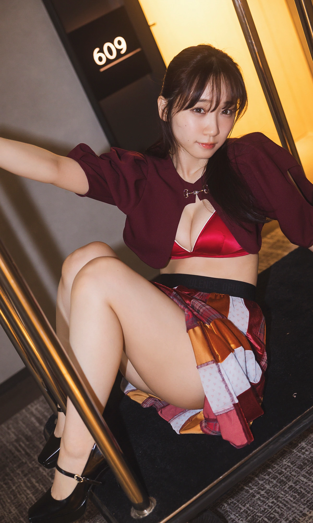 Moe Iori 伊織もえ, 週プレ Photo Book 「台湾旅情日記～prologue～」