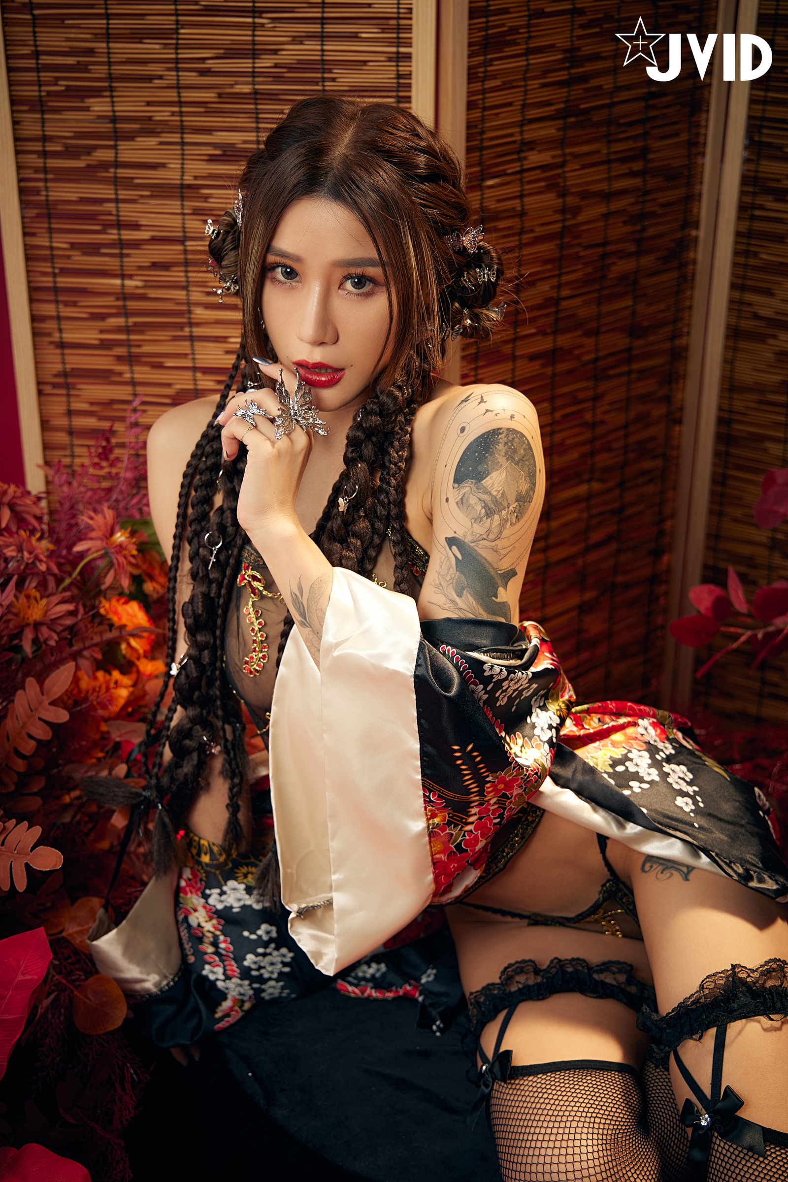 [JVID] Lara 雙囍 – 聖上寵幸首選～傾國傾城囍媚娘 婀娜多姿 酥胸外露