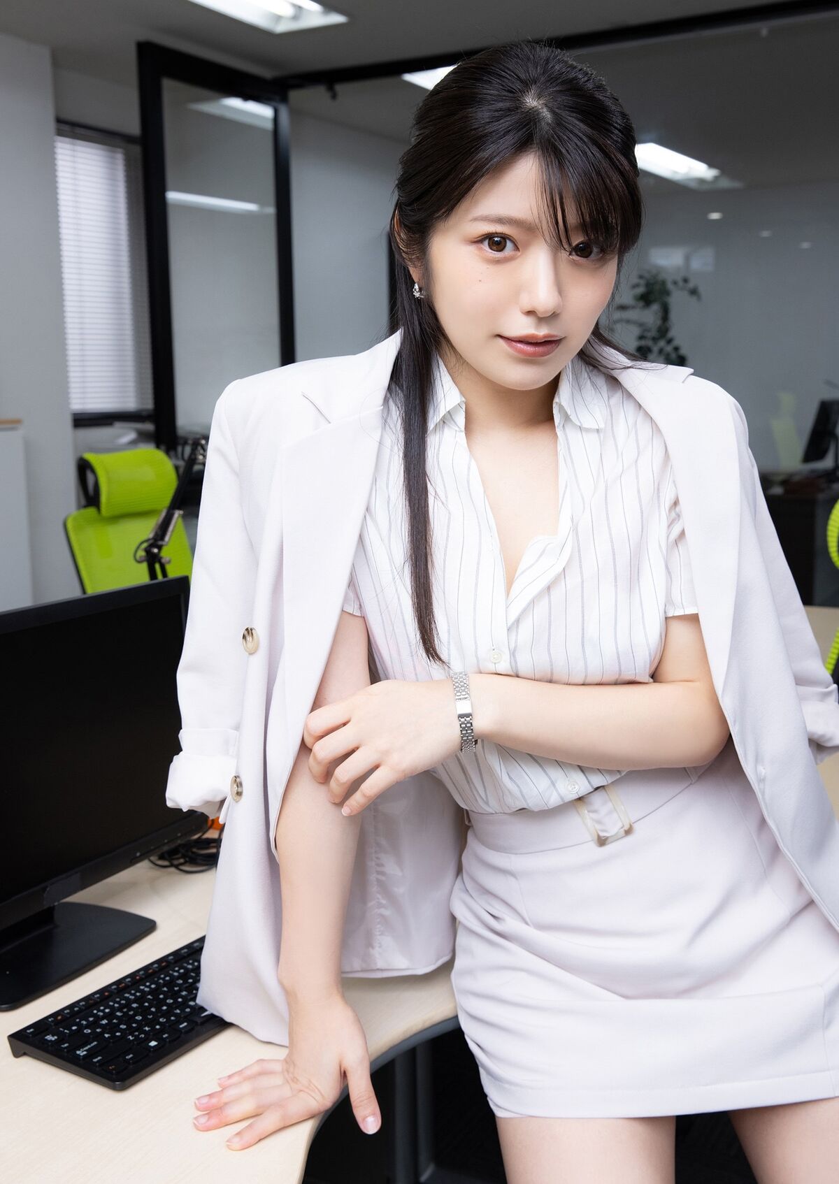 Kana Yamada 山田かな - デジタル限定 GJ PHOTO BOOK 写真集 まだかな