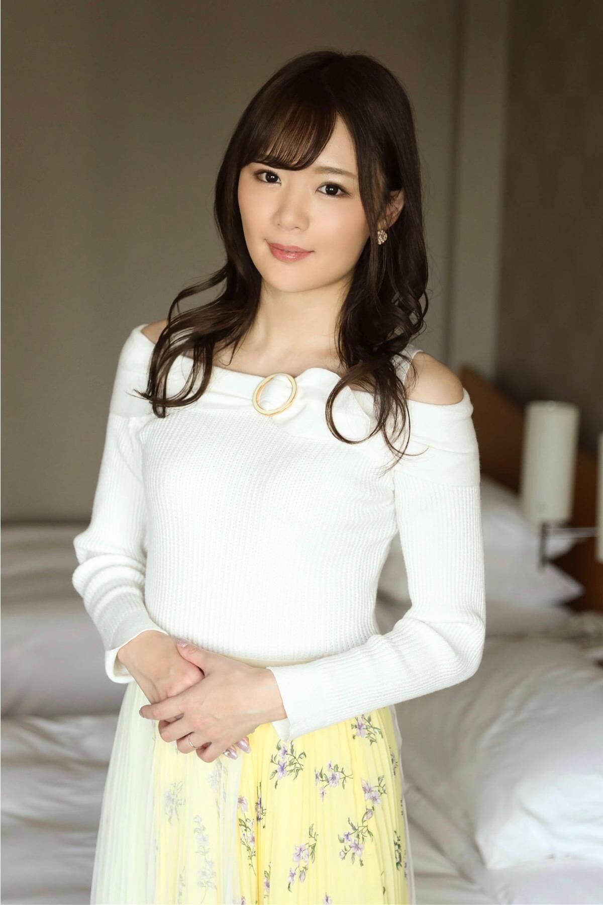 Nono Enomoto 榎本乃々 - AV女優の友達に感化され決意の撮影に挑んだ若奥様