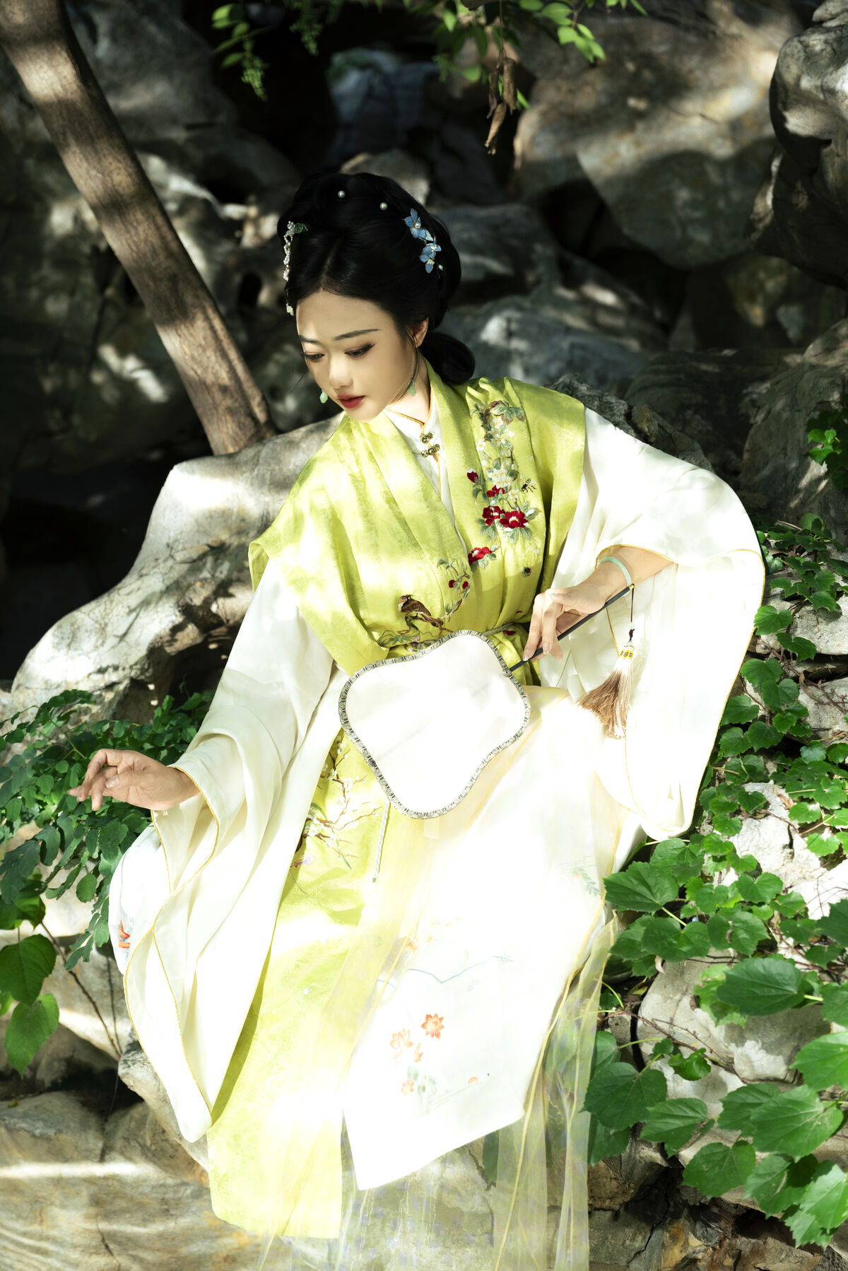YiTuYu艺图语 Vol.10448 Yi Ming
