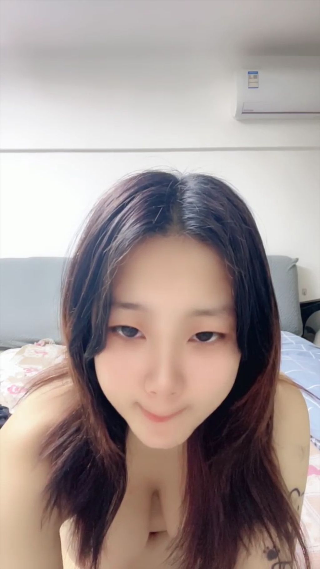 少女依依: G乳学妹下海赚学费 07女大网红 #01 8 少女依依: G乳学妹下海赚学费 07女大网红 #01