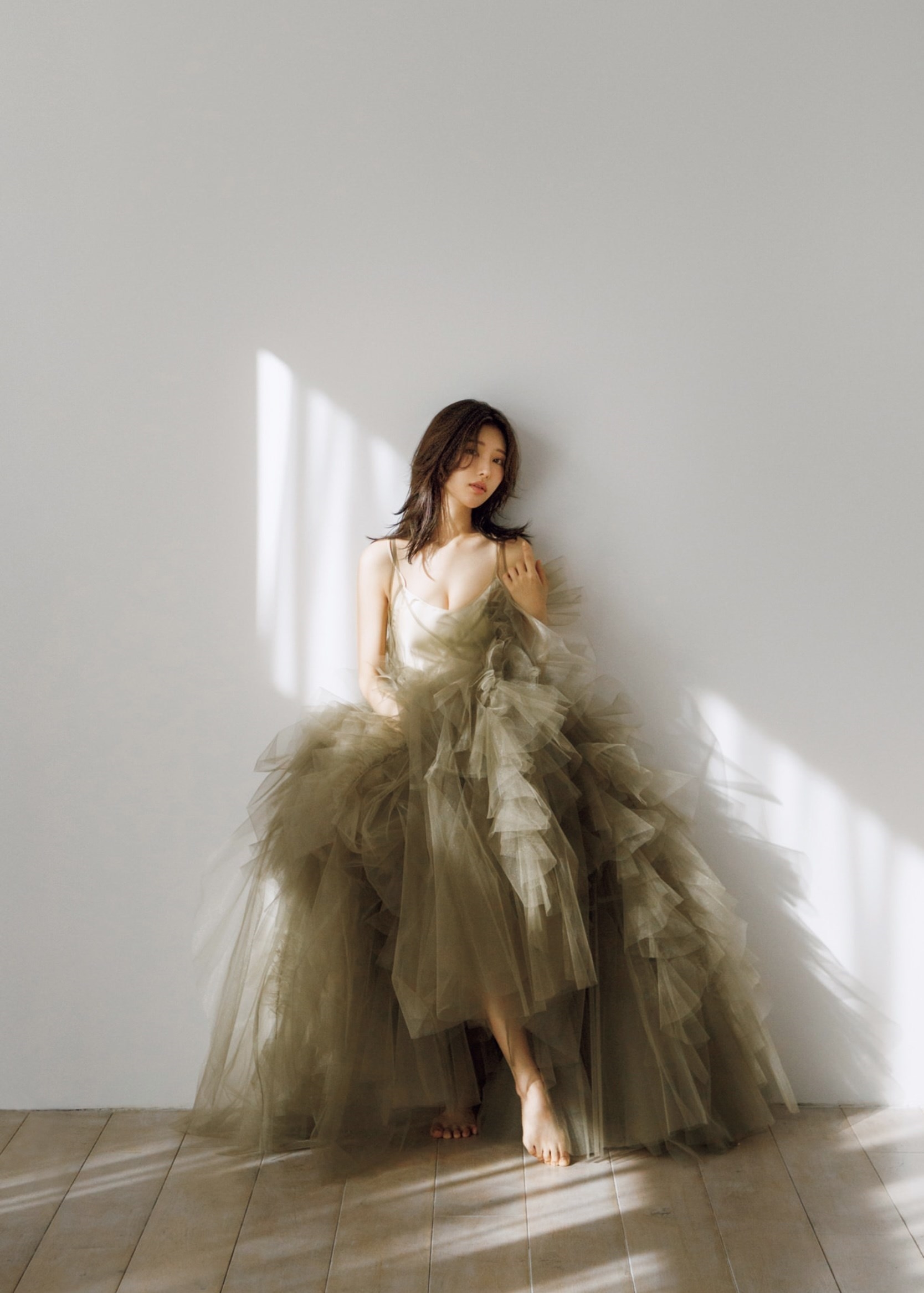 [Photobook] 志崎樺音1st写真集 unplugged