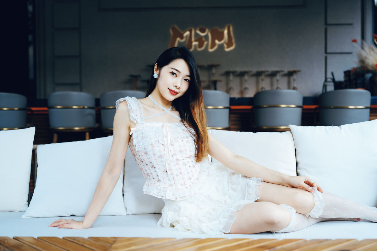 YiTuYu艺图语 Vol.10471 Yi Ming