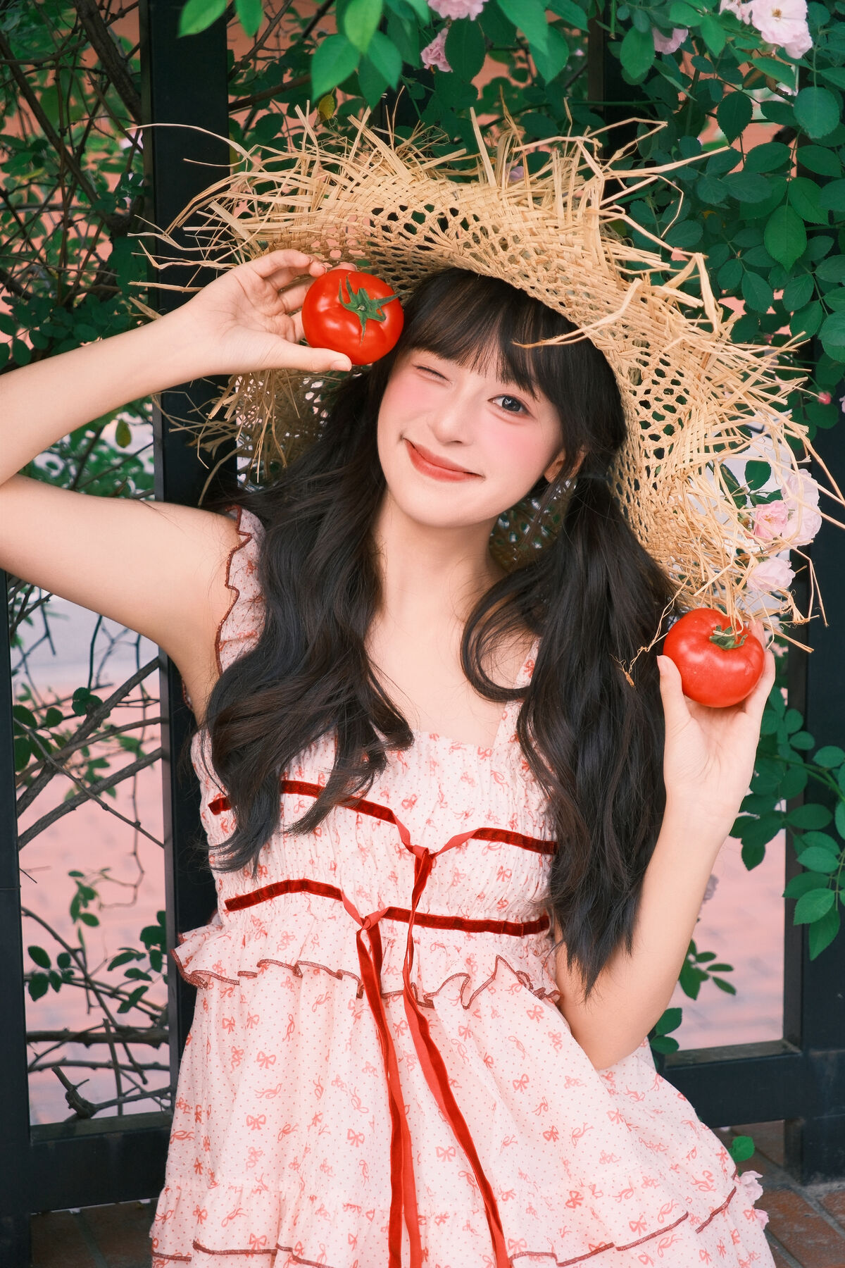 YiTuYu艺图语 Vol.10263 Xia Yu Xiao Nian