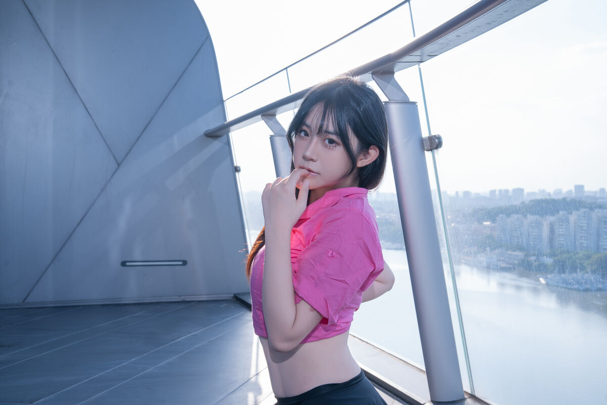 YiTuYu艺图语 Vol.10518 Yi Yuan Tong Xue Jodie