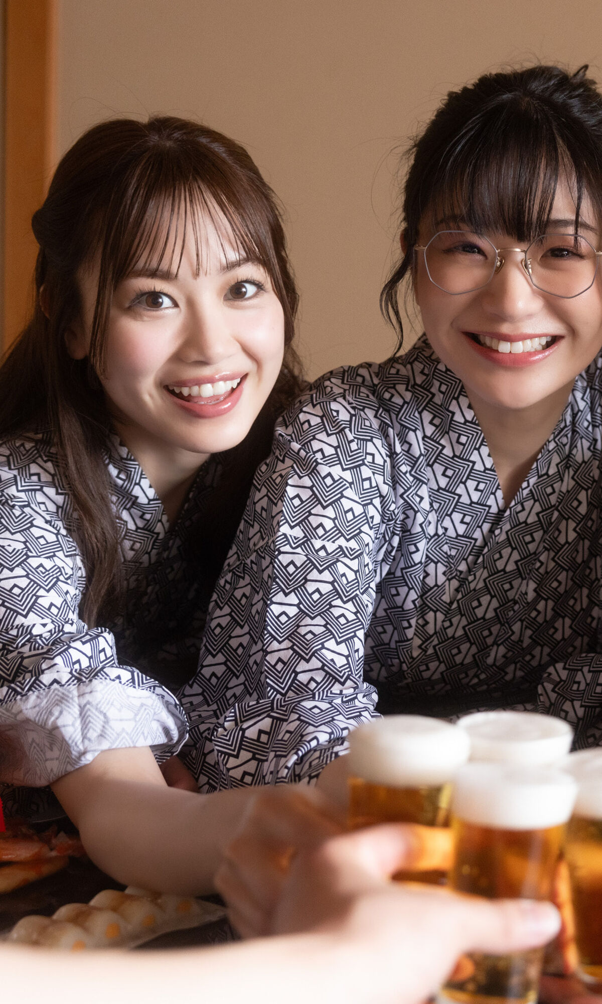 Kasumi Hasegawa 長谷川かすみ and Yui Ito 伊藤優衣 and Yuki Mizuhara 水原ゆき - デジタル限定