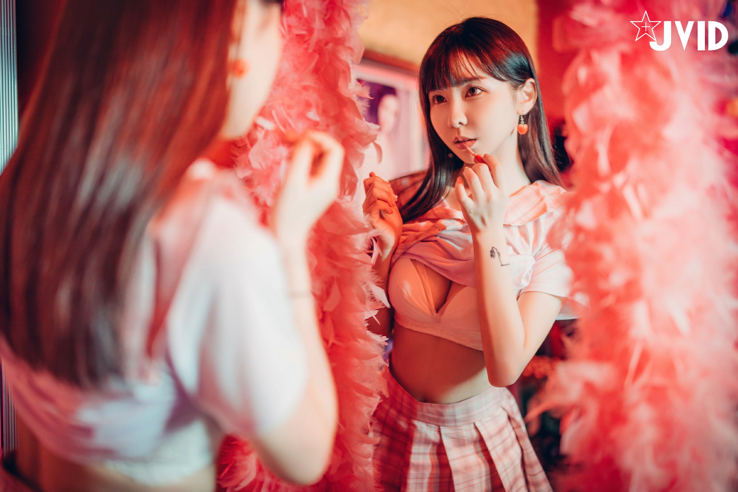 [JVID] 辰辰 & 胎尼 – 檳榔西施情色妄想