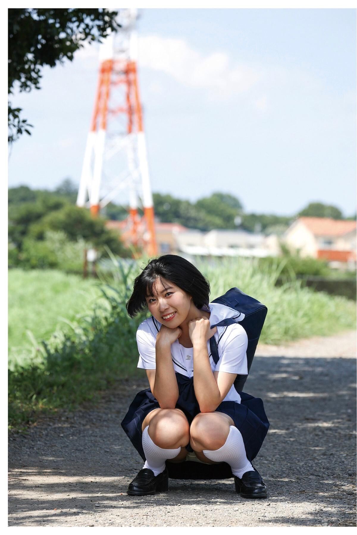 PANCHIRA - 全編制服パンチラ写真集 02