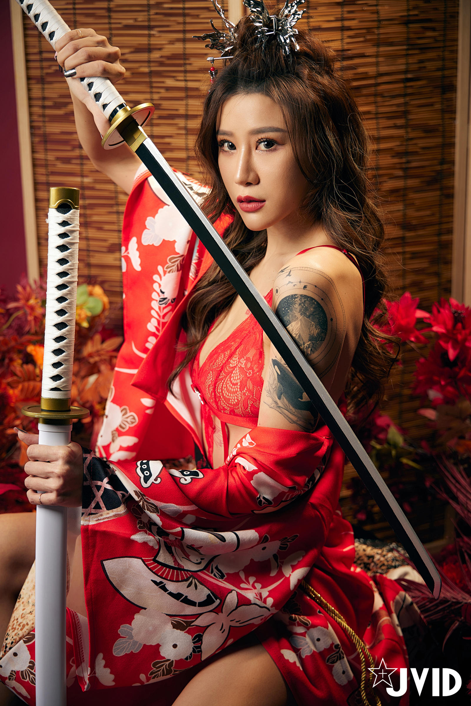 [JVID] Lara 雙囍 – 聖上寵幸首選～傾國傾城囍媚娘 婀娜多姿 酥胸外露