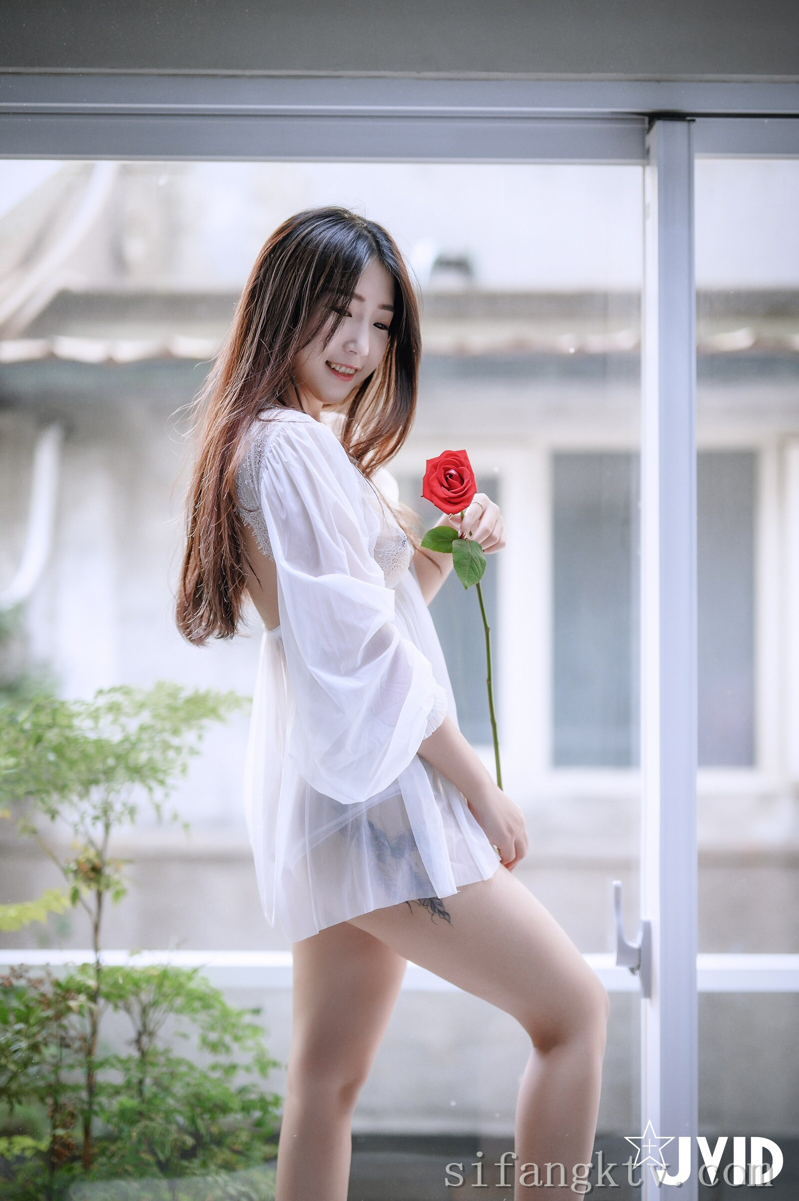 [JVID] 肉包Mini – 用玫瑰成功征服可爱肉包的肉体-热爱