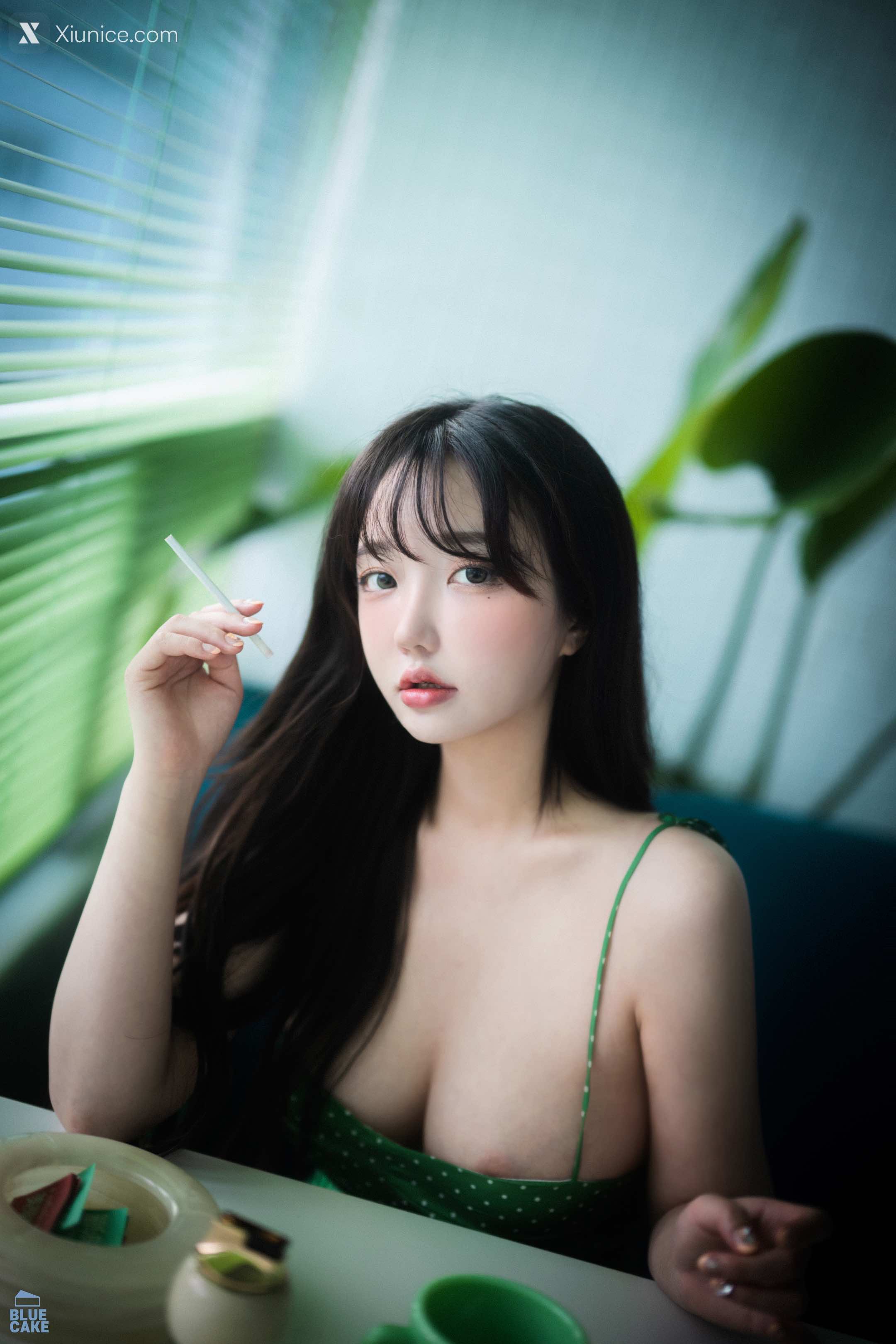 BLUECAKE Son Ye-Eun (손예은) – Nothing RED 4K