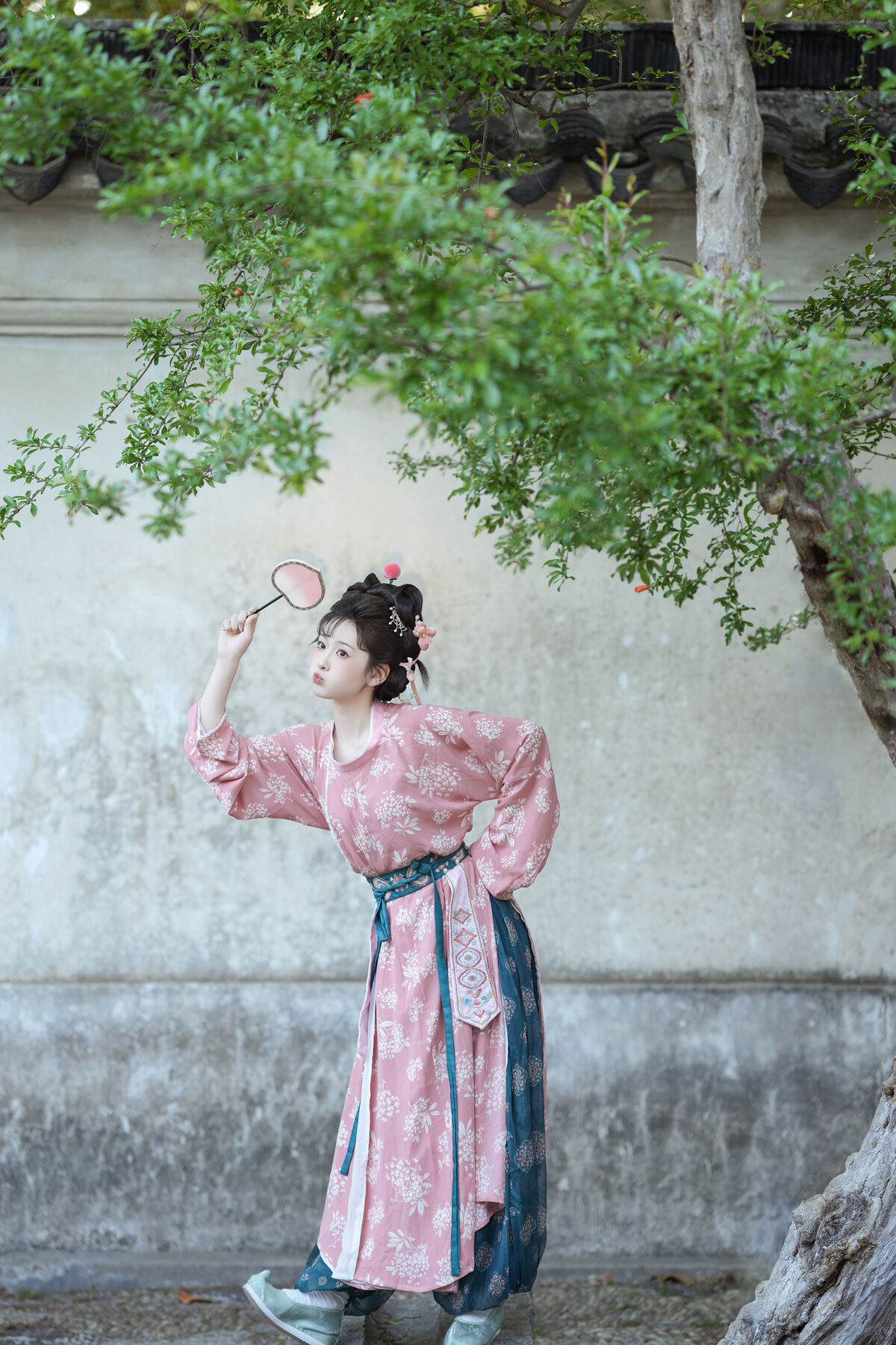 YiTuYu艺图语 Vol.10251 Tian Xin Ya Ya