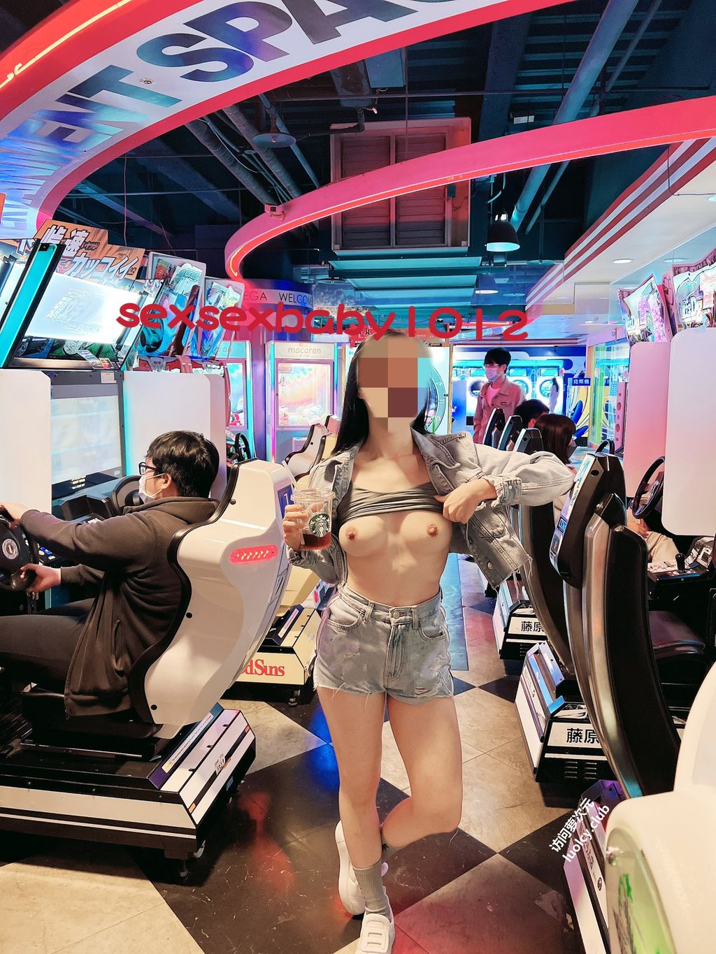 [OtherXXX] 薇安安： 极品福利姬 人前露出福利订阅
