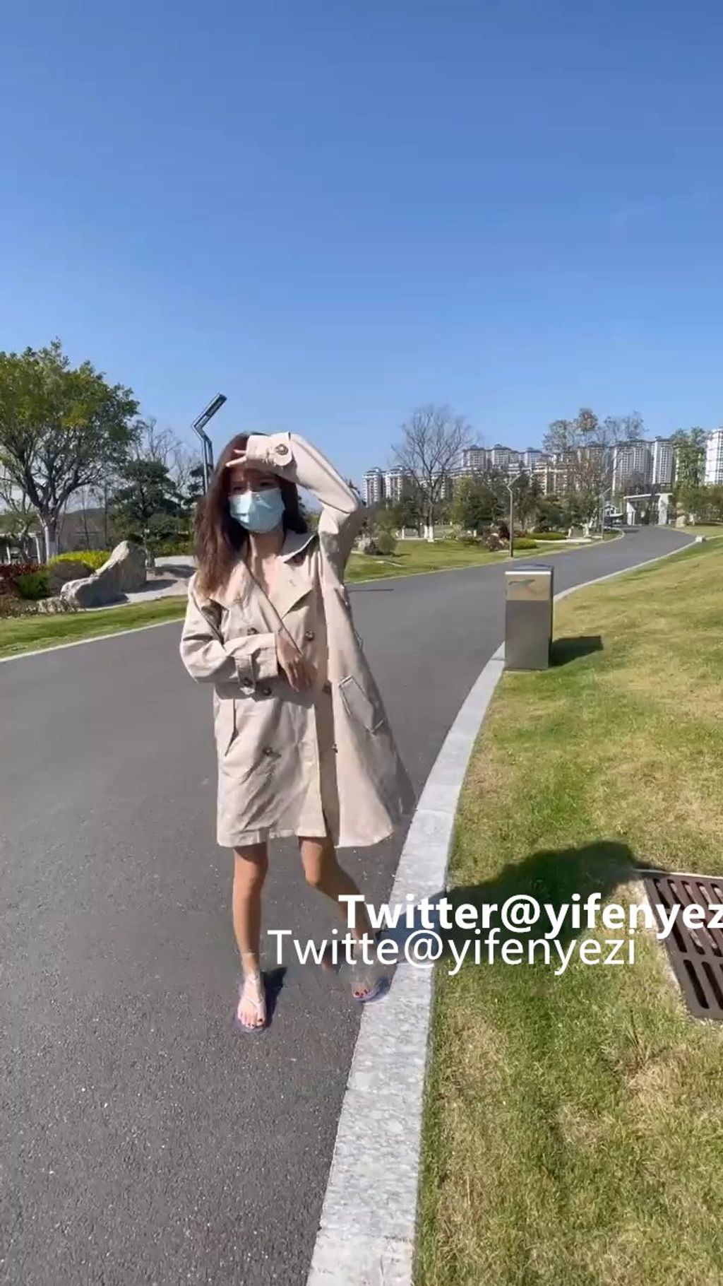 [OtherXXX] 一枫叶子： 人前露出极品露出合集