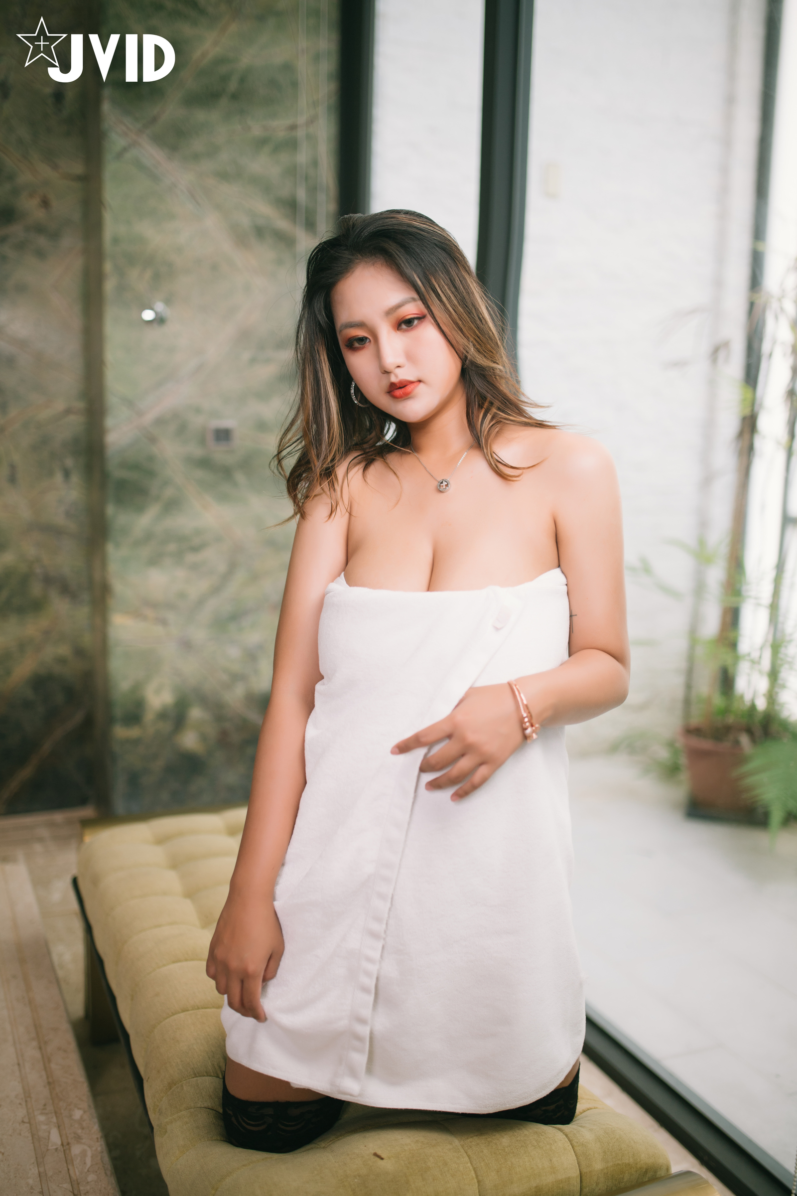 [JVID] Agelia安吉 – 爆乳风俗娘全身心地事奉-乳推全裸互动全身性按摩-为您服务 Body Massage