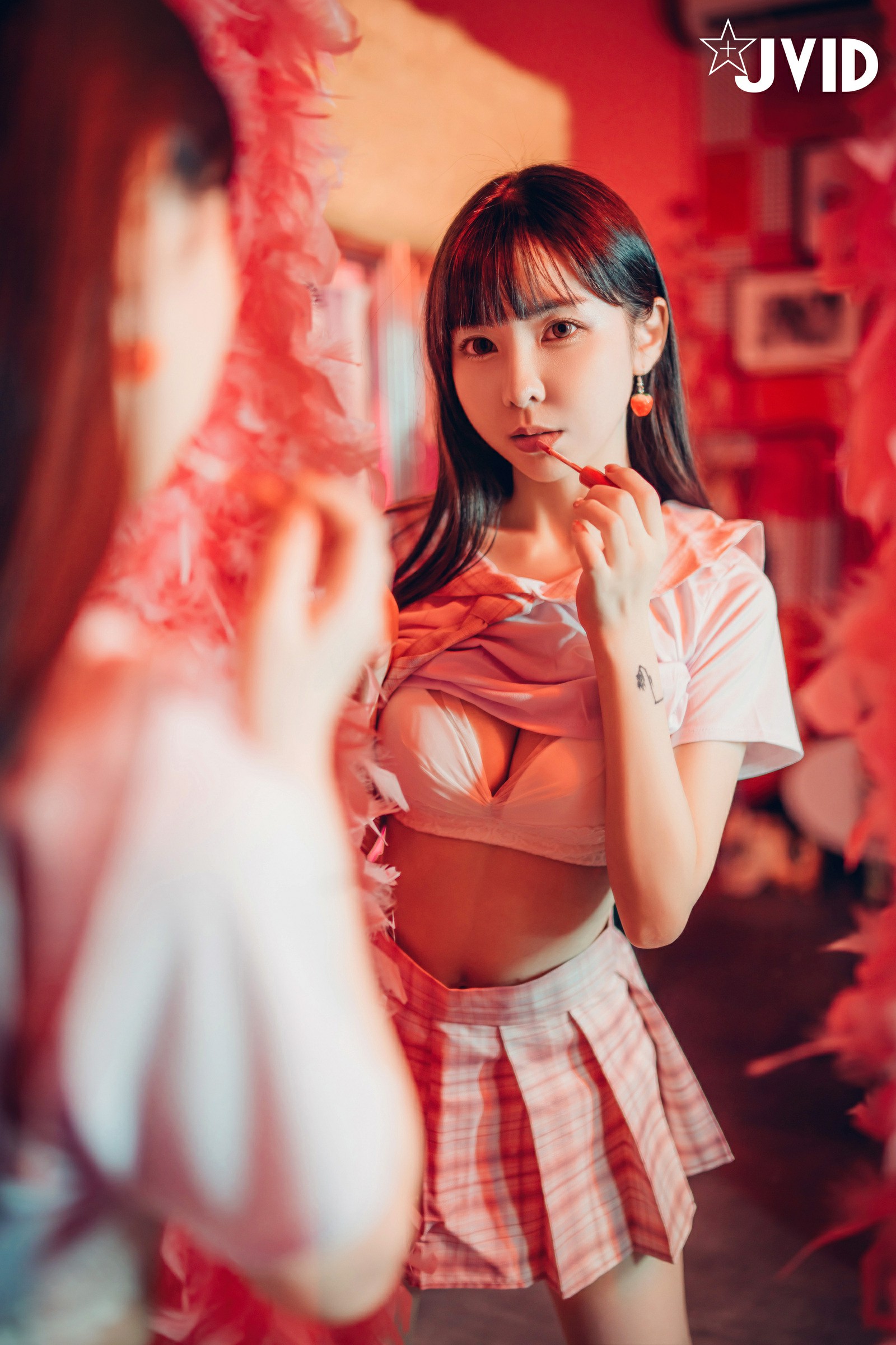 [JVID] 辰辰 & 胎尼 – 檳榔西施情色妄想