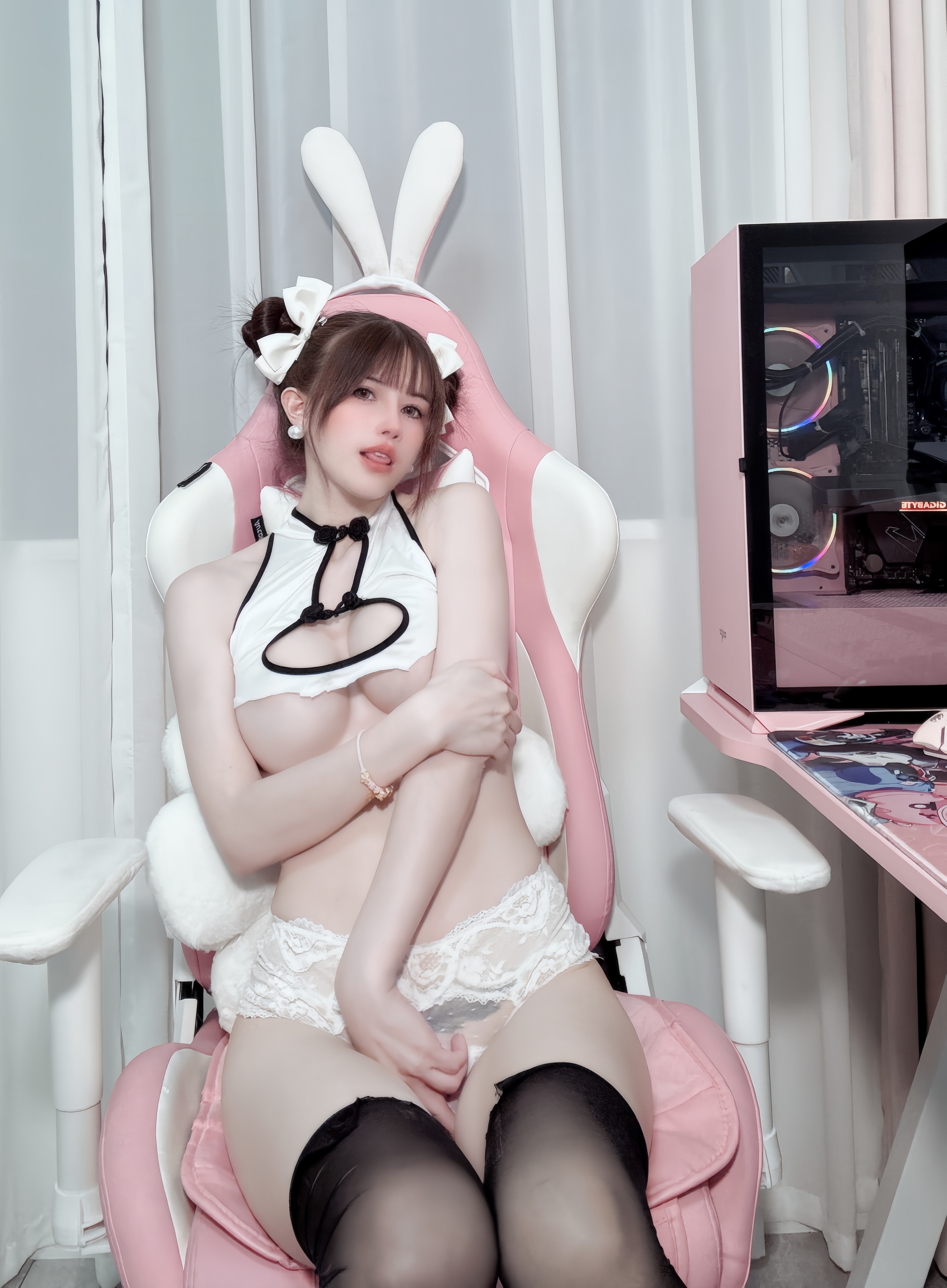 Coser@鹿八岁 – 魅魔印记镂空旗袍