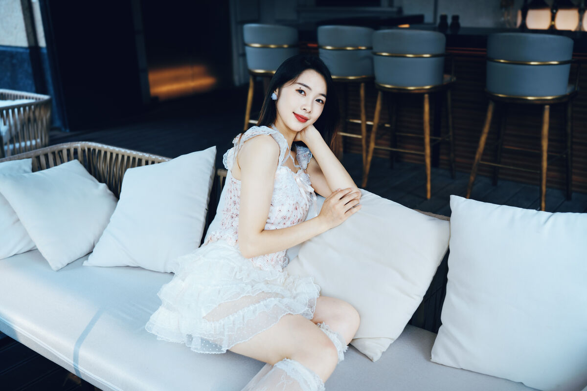 YiTuYu艺图语 Vol.10471 Yi Ming