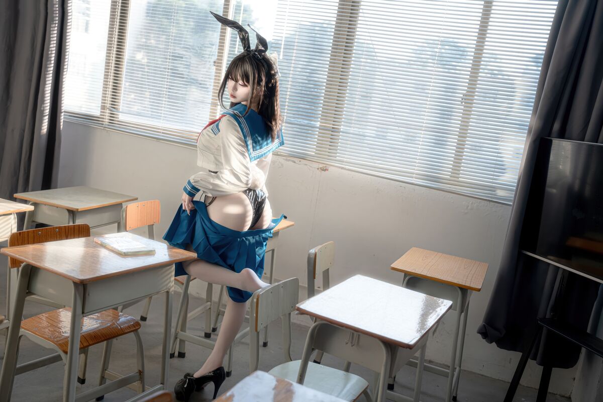 Coser@纸悦Etsu_ko - 水手服兔女郎
