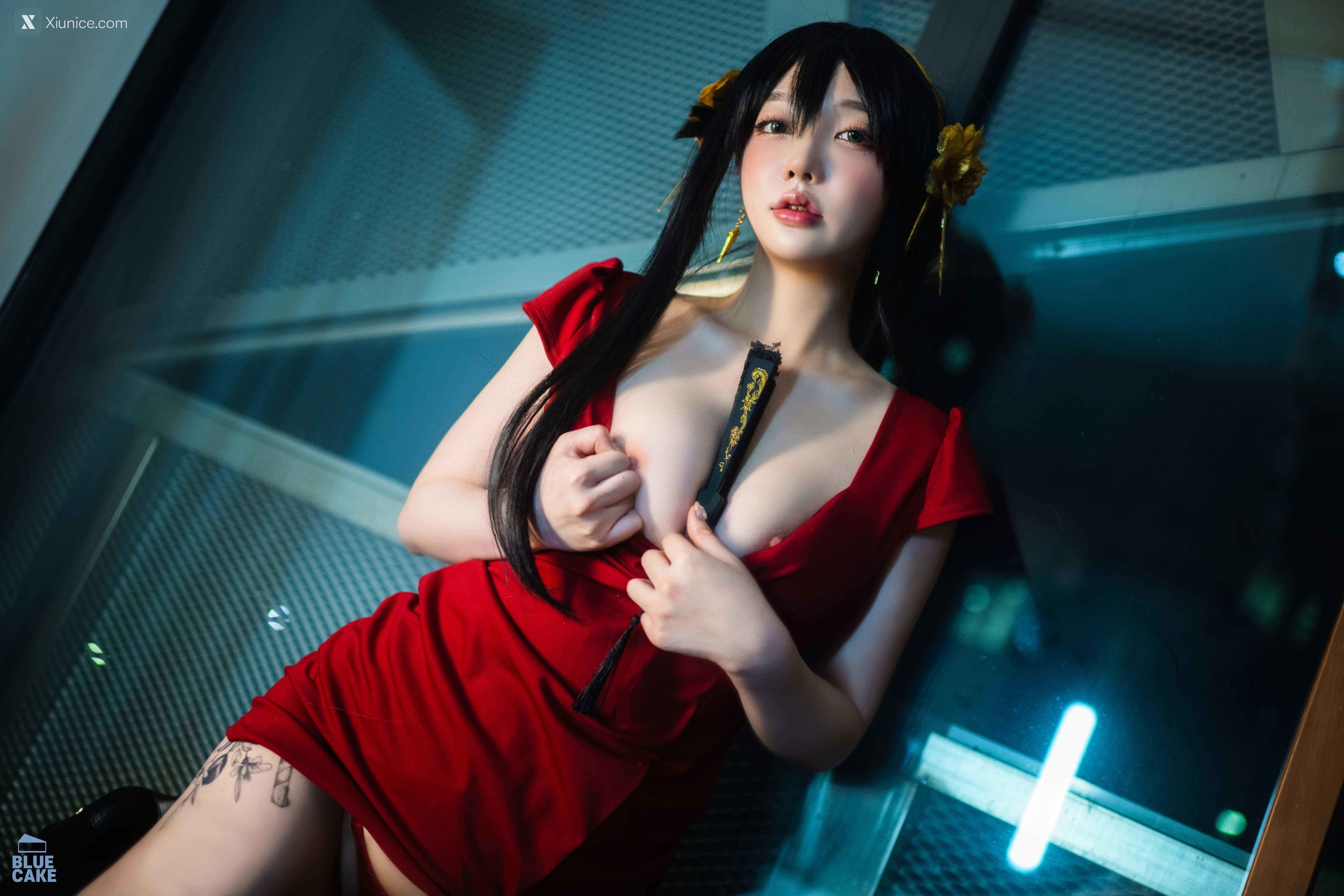 BLUECAKE Son Ye-Eun (손예은) – Black Rose RED+ 4K