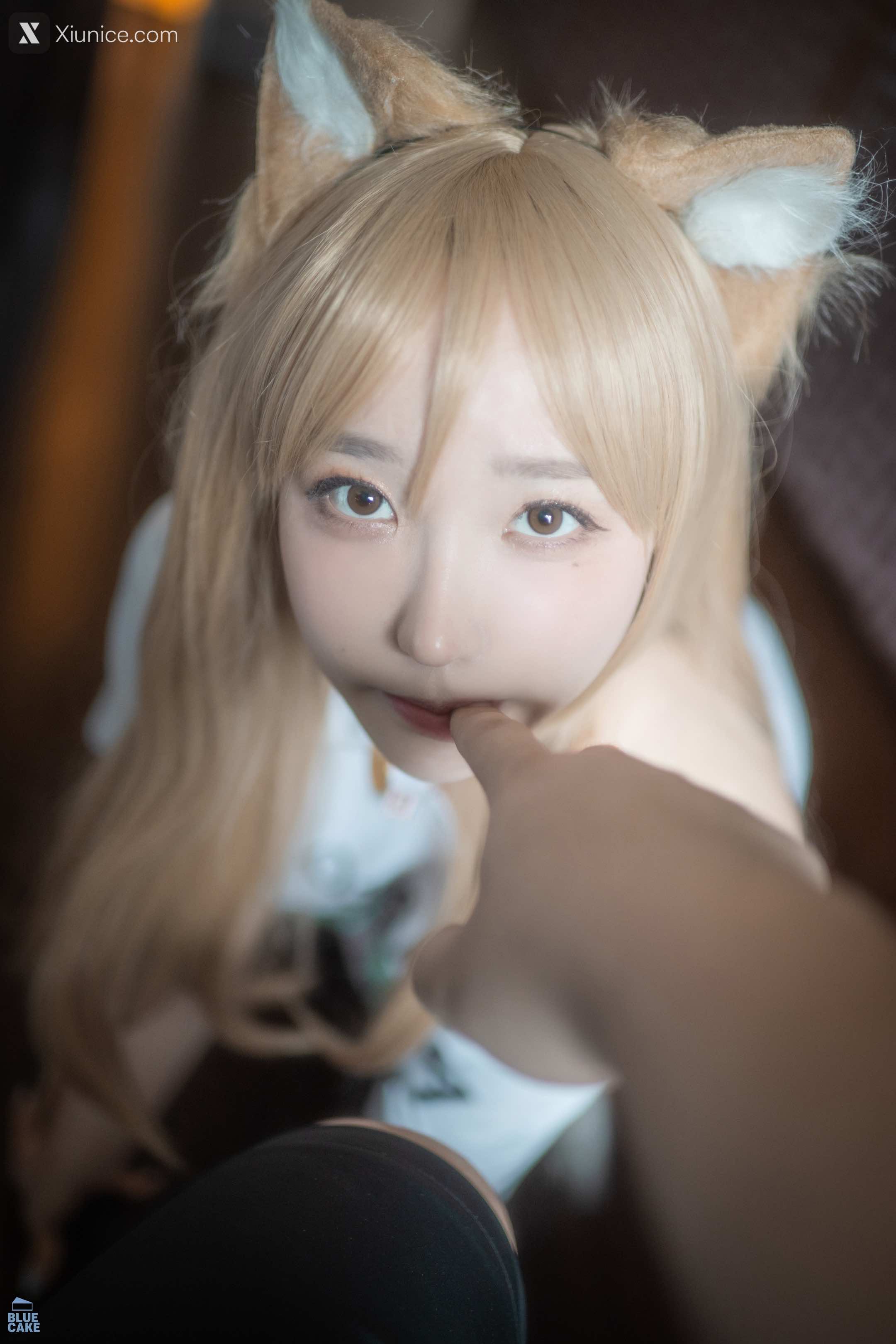 BLUECAKE Son Ye-Eun (손예은) – Puss Puss (+RED Ver + COSPLAY) 4K