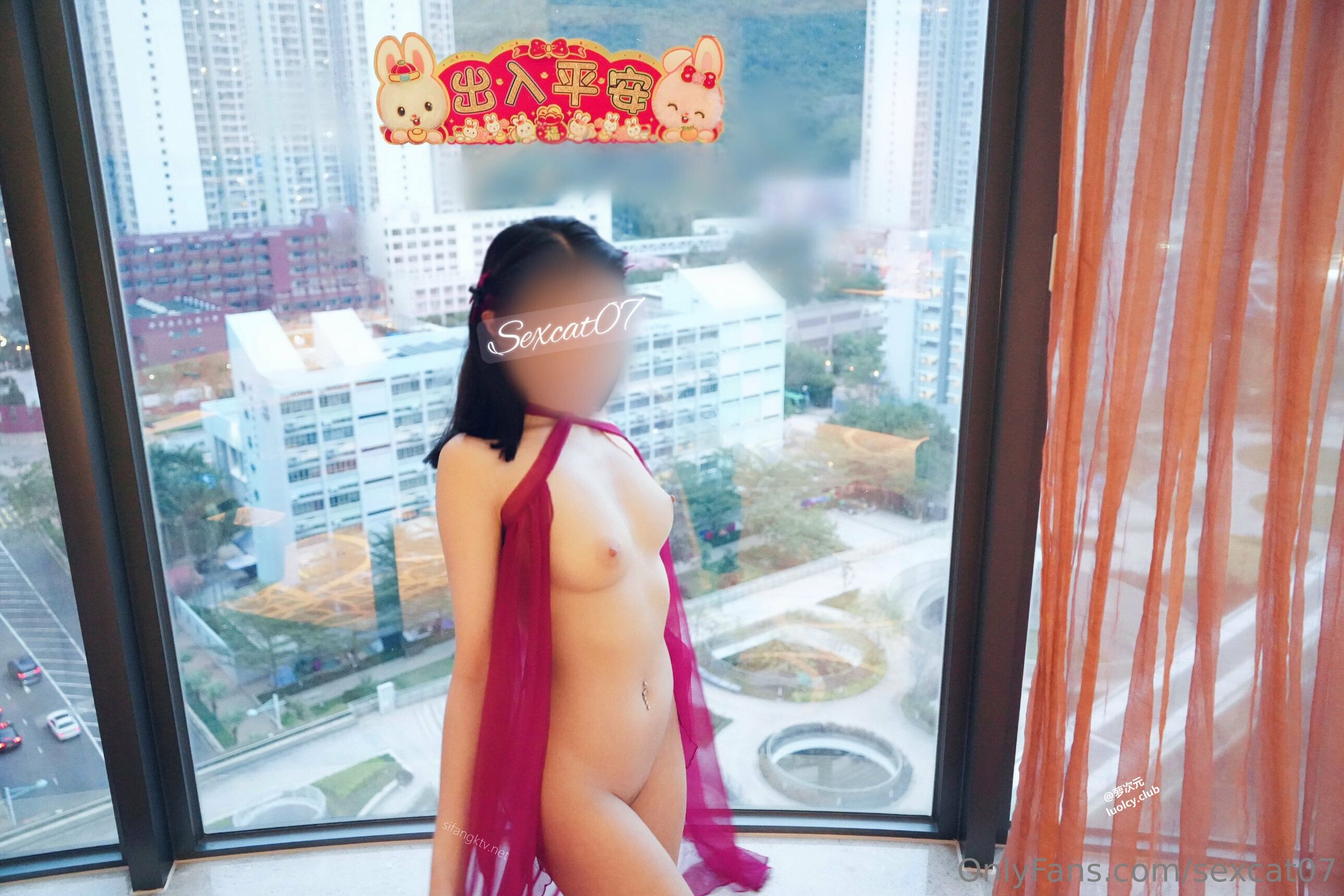 [OtherXXX] Sexcat(性感的猫)： OF究极绿帽骚妻 健身室大乱交混战