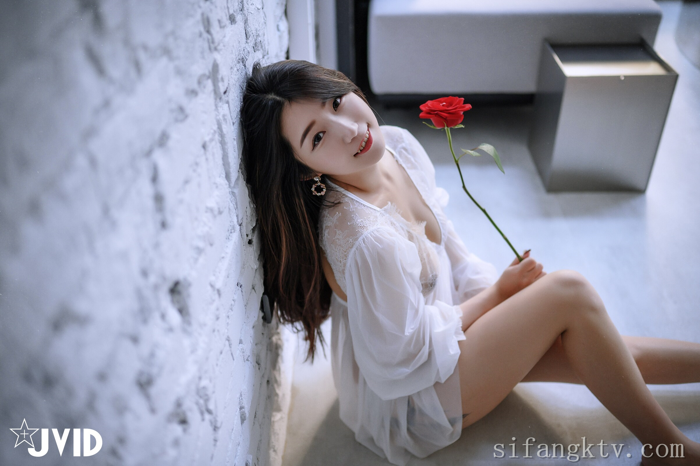 [JVID] 肉包Mini – 用玫瑰成功征服可爱肉包的肉体-热爱