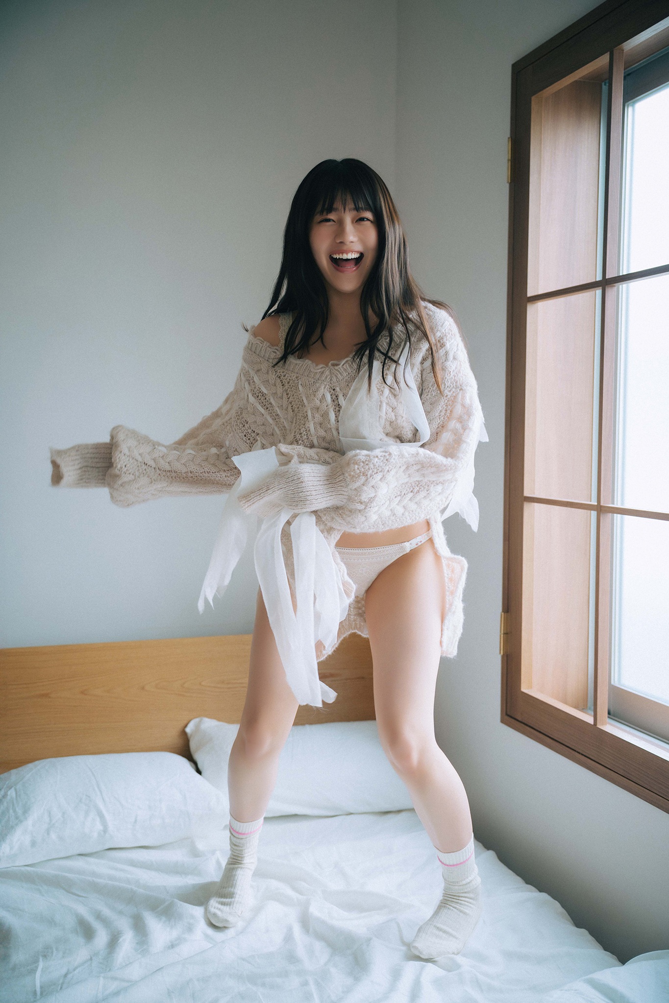 [Photobook] STU48 工藤理子「LOOK ME！！」【ヤングチャンピオンデジグラ】