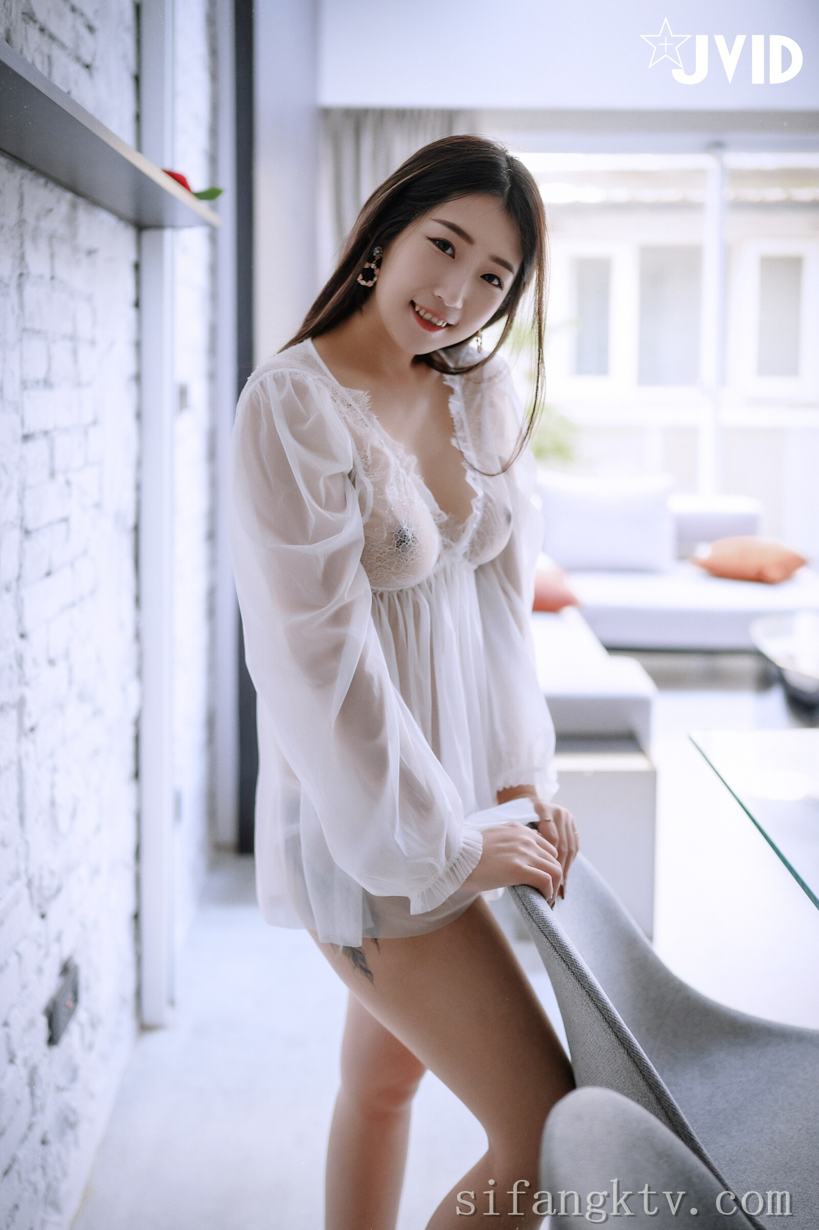 [JVID] 肉包Mini – 用玫瑰成功征服可爱肉包的肉体-热爱