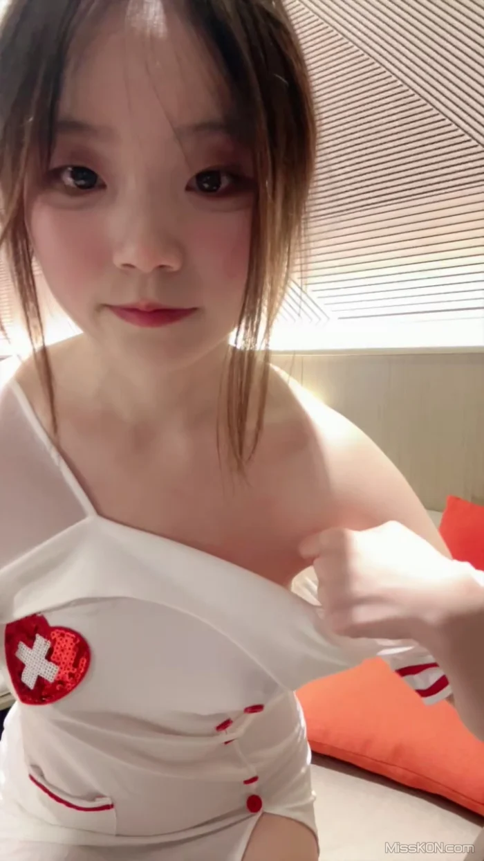 邻家清纯嫩妹: 白嫩女主播美乳粉穴情趣黑丝 #01 9 邻家清纯嫩妹: 白嫩女主播美乳粉穴情趣黑丝 #01
