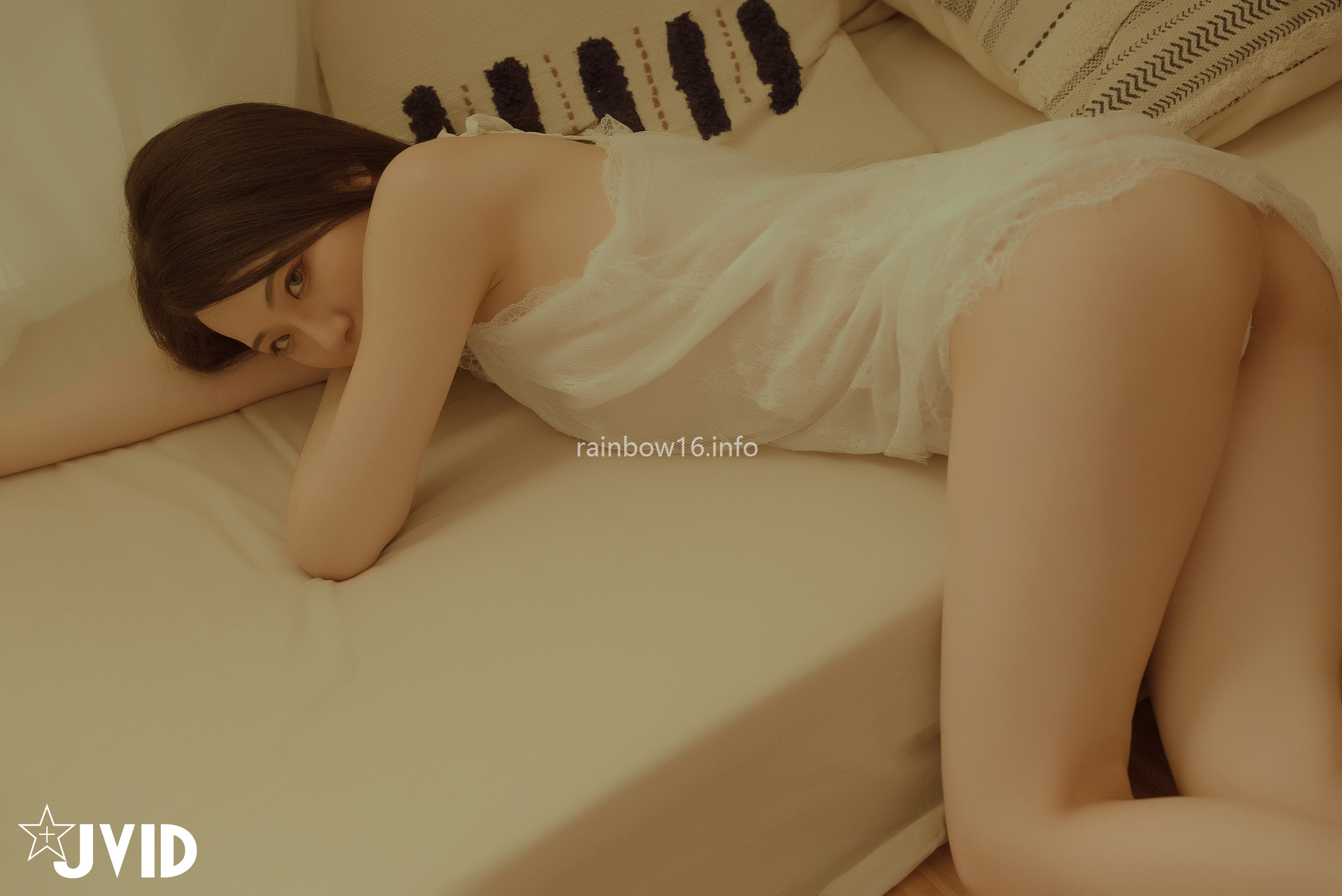[JVID] 阿黎 – 『全裸露點』最初的小美好，唯美系空靈女孩-阿瓈