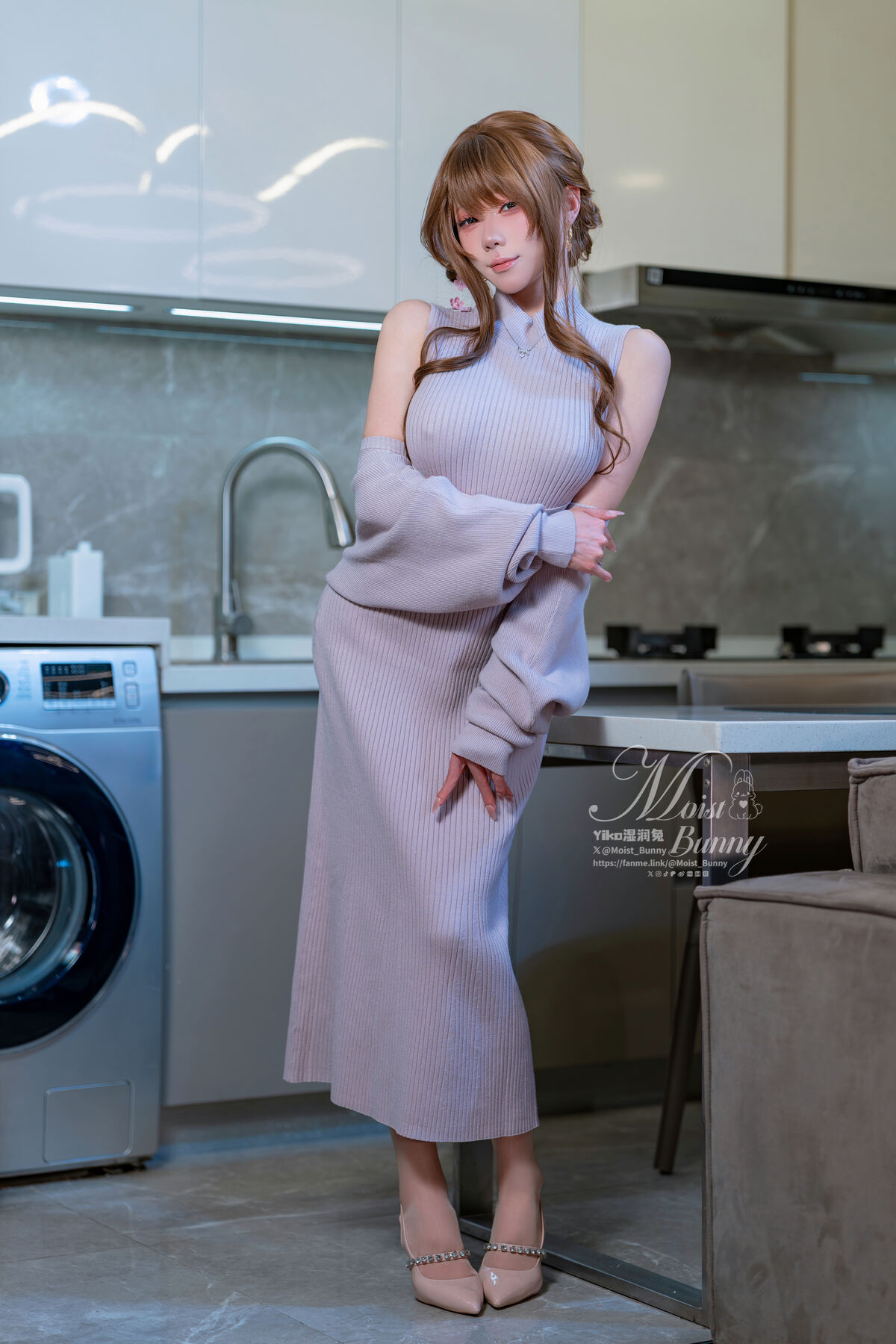 Coser@黏黏团子兔 - 2601月作品 在丈夫身边 Part01